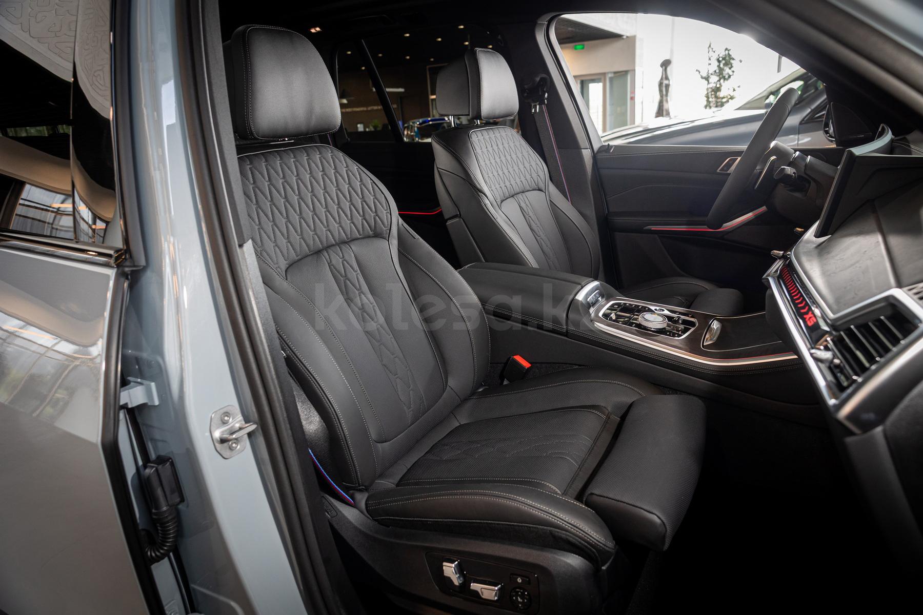 BMW X5 SUV 2023 - н.в. года от 49 000 000 тенге
