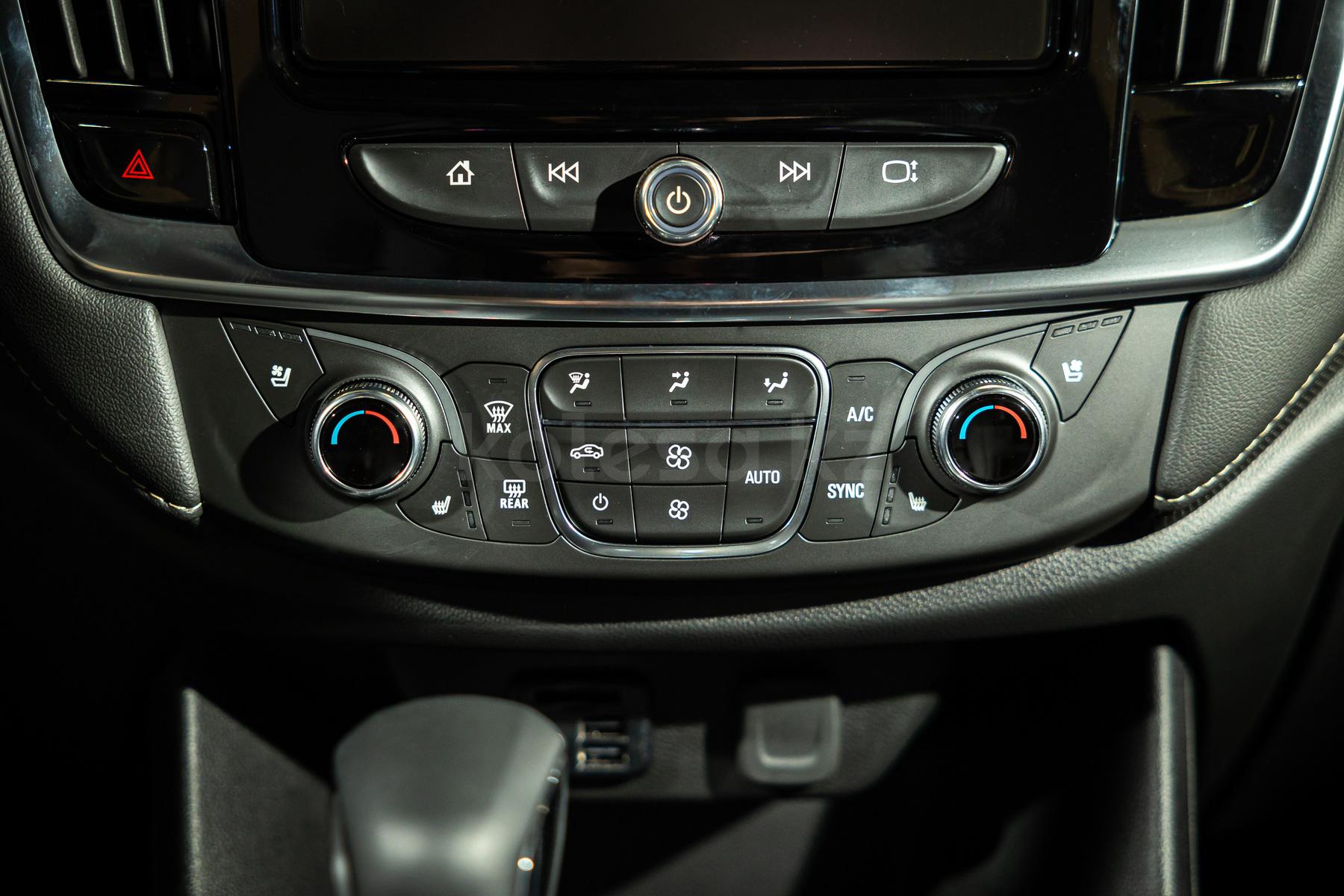 Chevrolet Traverse SUV 2020 - н.в. года