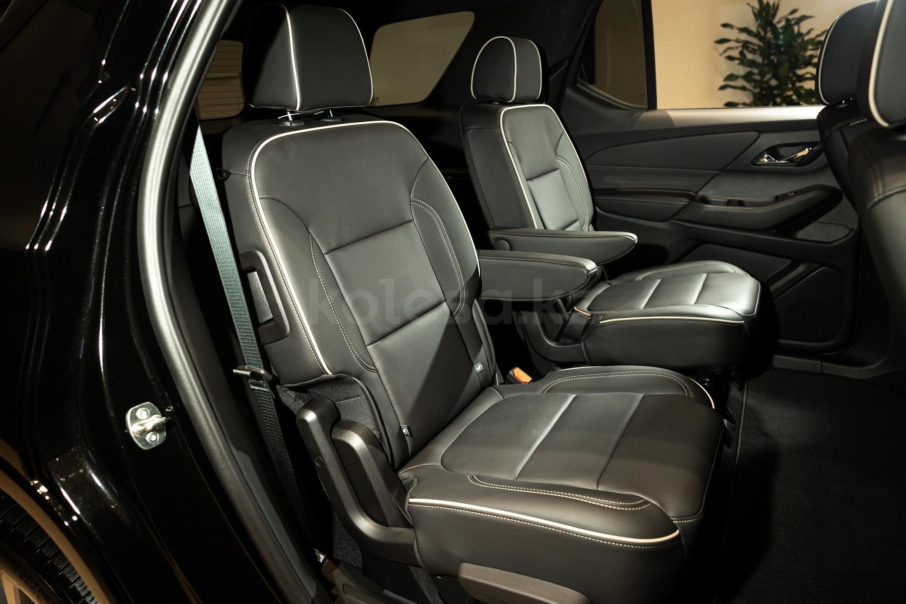 Chevrolet Traverse SUV 2020 - н.в. года