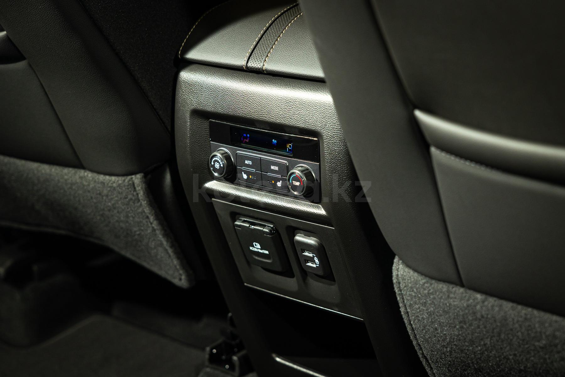 Chevrolet Traverse SUV 2020 - н.в. года