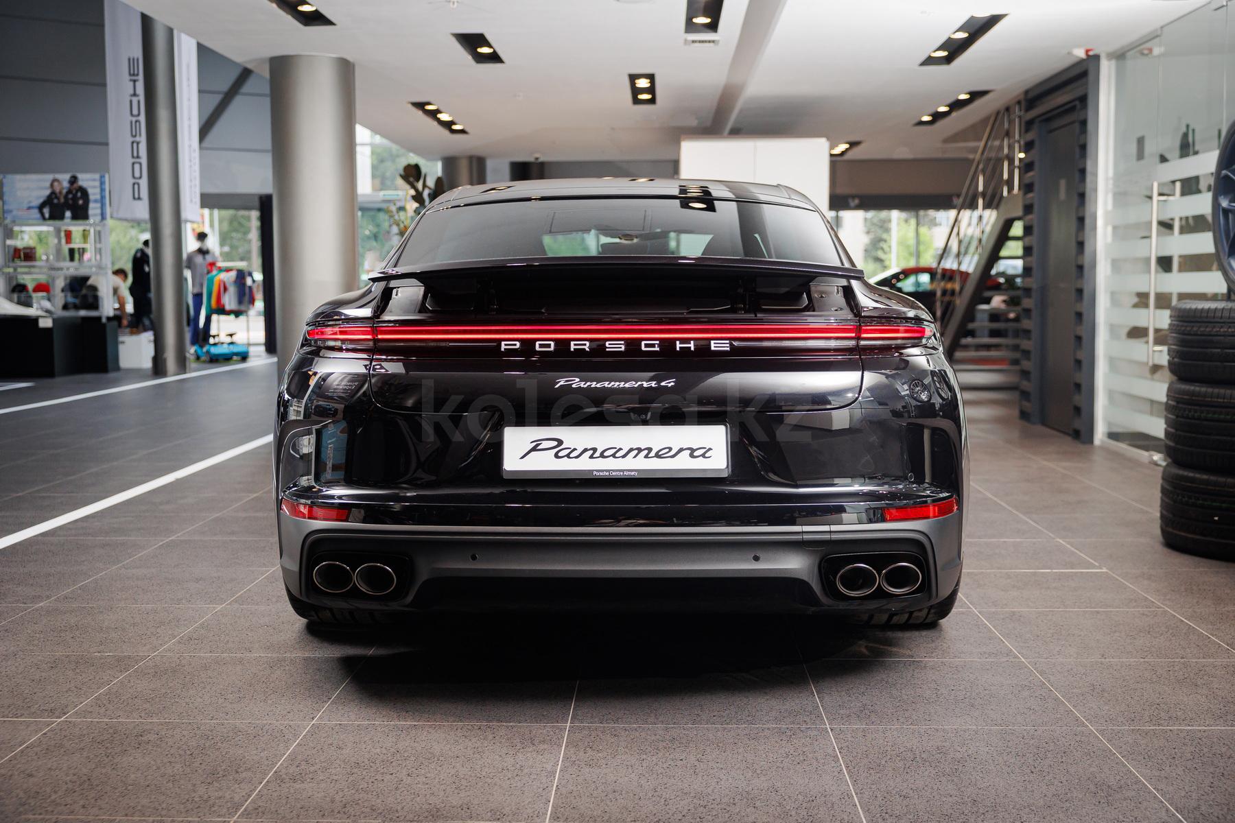Porsche Panamera F 2023 - н.в. года от 108 000 000 тенге