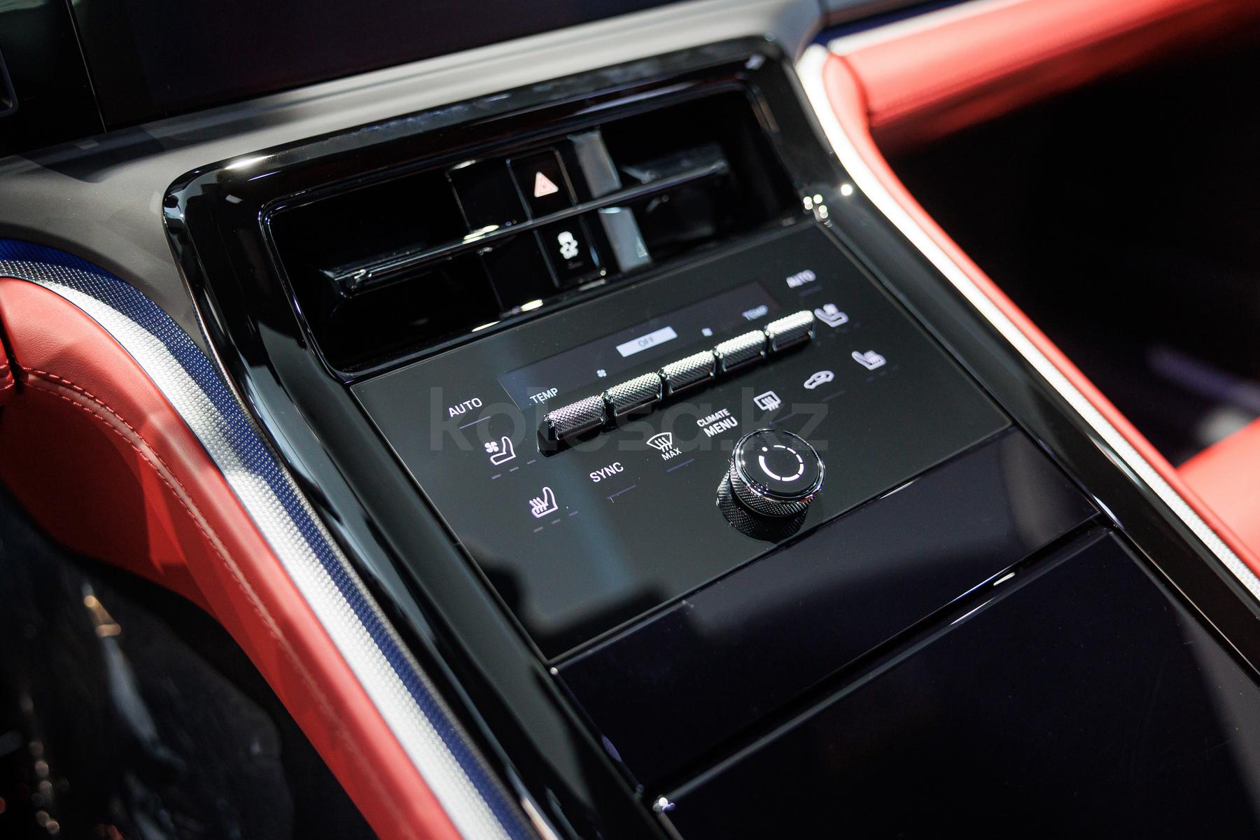 Porsche Panamera F 2023 - н.в. года от 108 000 000 тенге