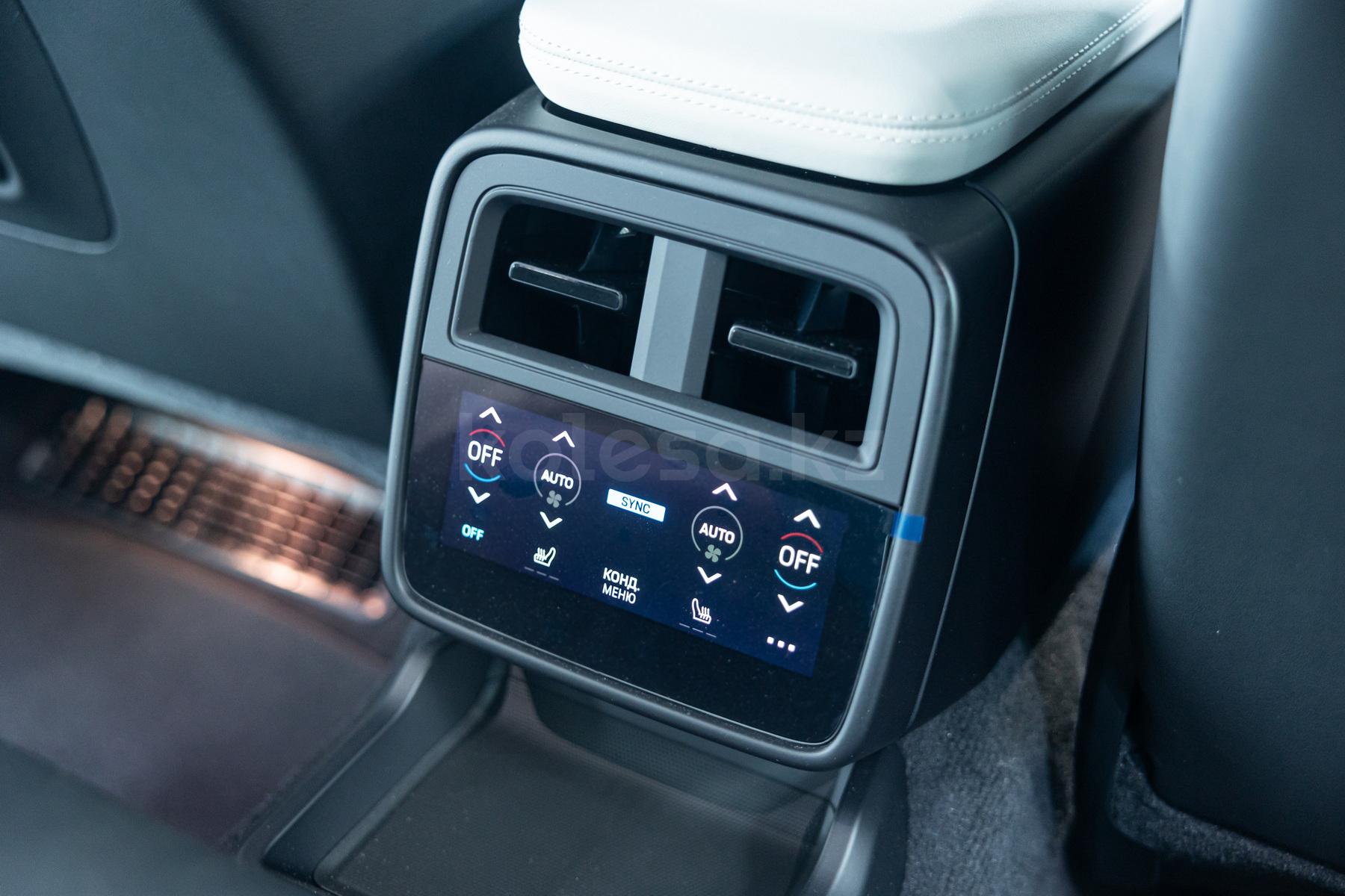 Porsche Taycan F 2024 - н.в. года от 92 156 158 тенге