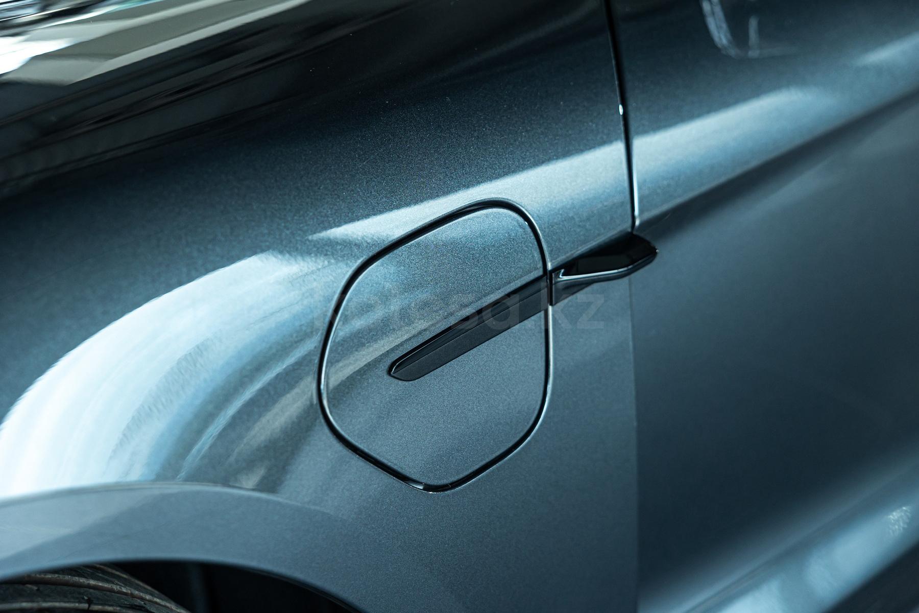 Porsche Taycan F 2024 - н.в. года от 92 156 158 тенге