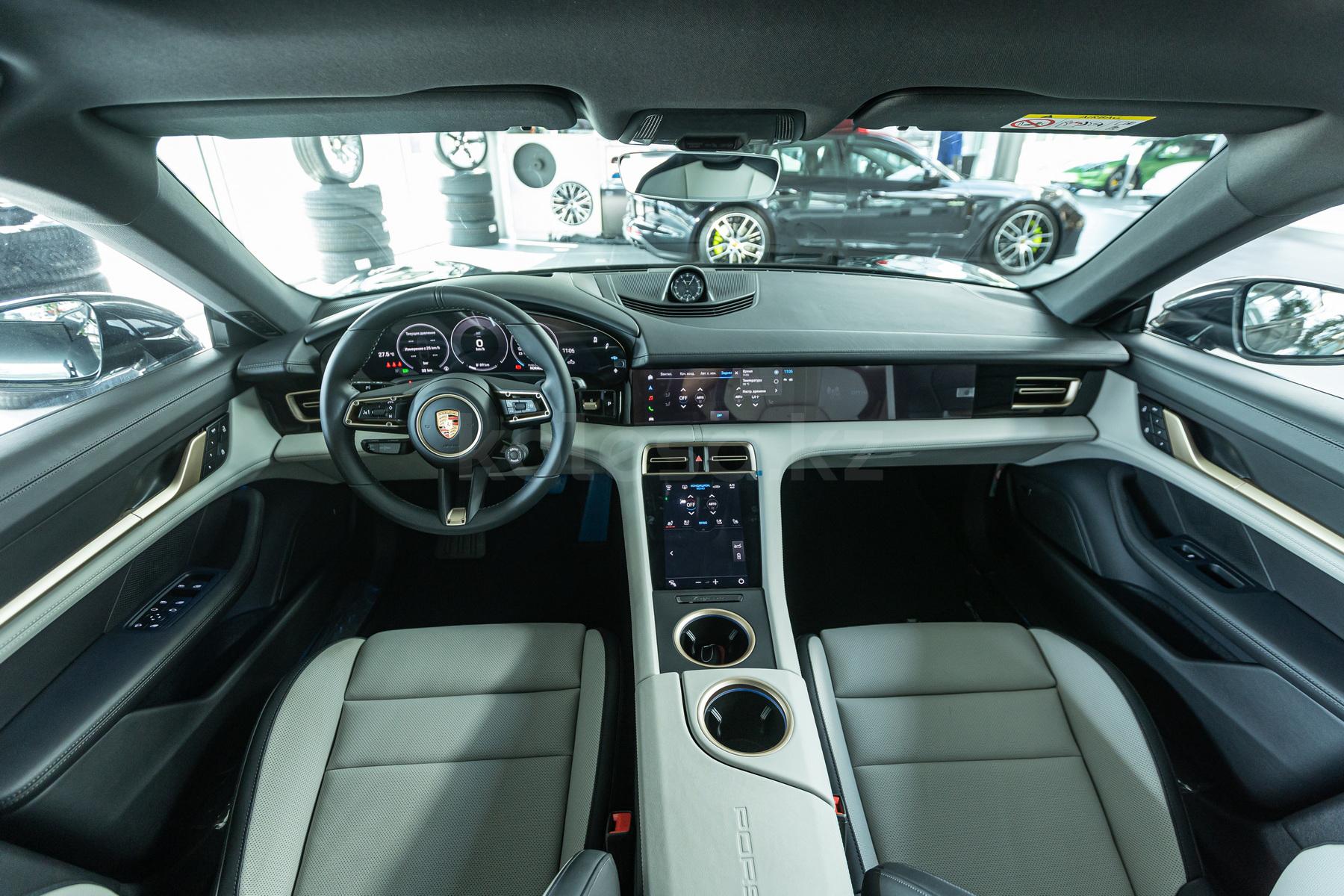 Porsche Taycan F 2024 - н.в. года от 92 156 158 тенге