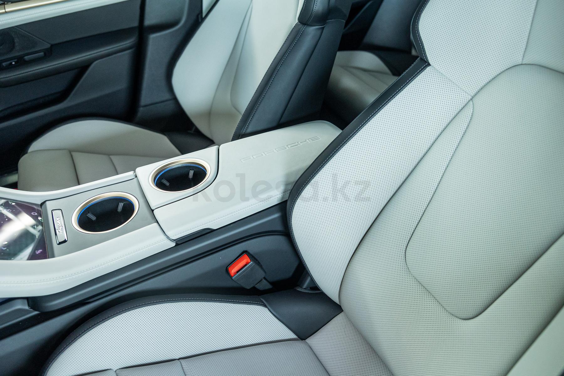 Porsche Taycan F 2024 - н.в. года от 92 156 158 тенге