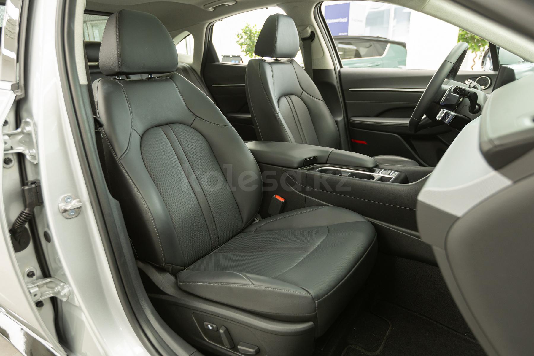 Hyundai Sonata D 2023 - н.в. года от 13 950 000 тенге