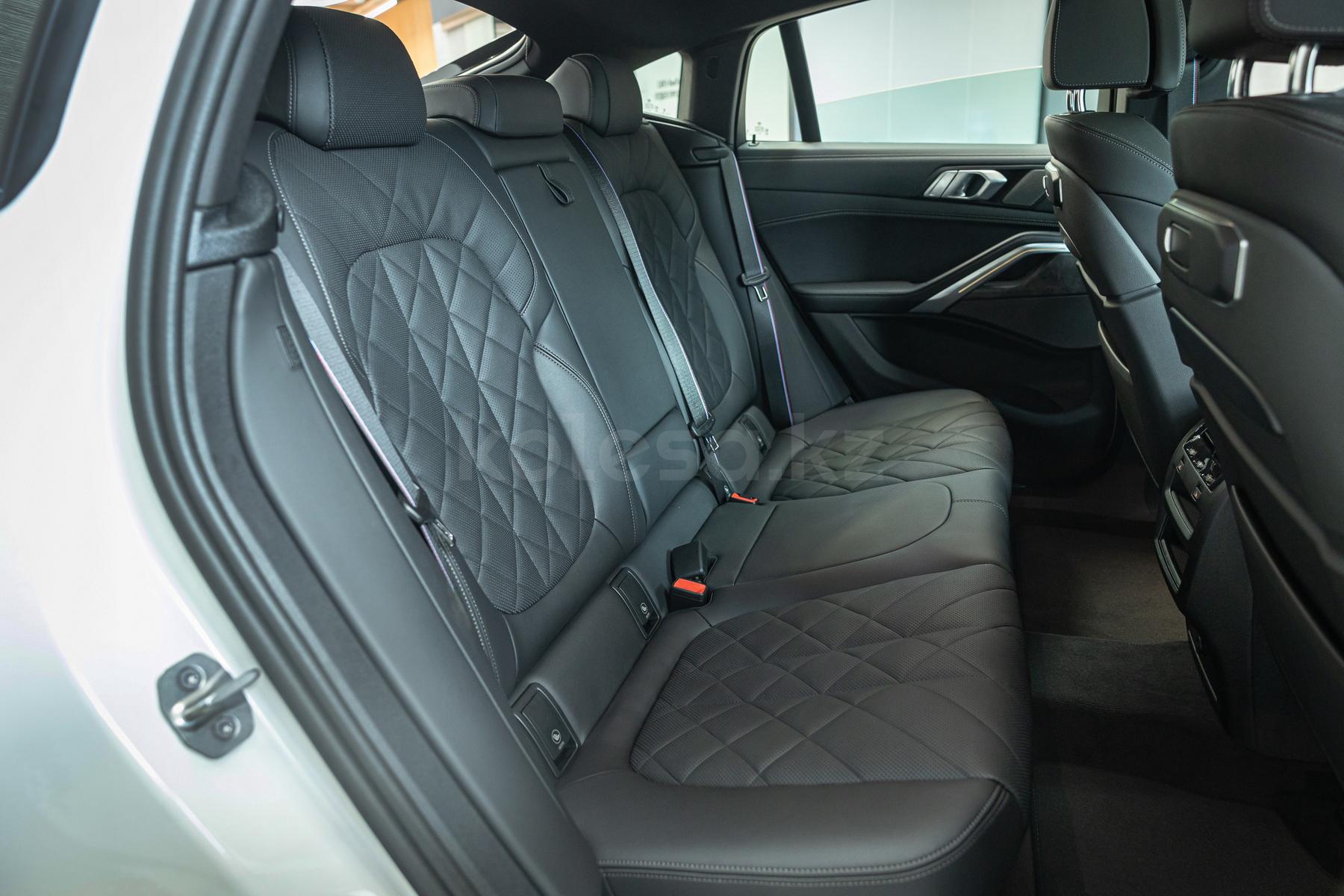 BMW X6 SUV 2023 - н.в. года от 70 853 578 тенге
