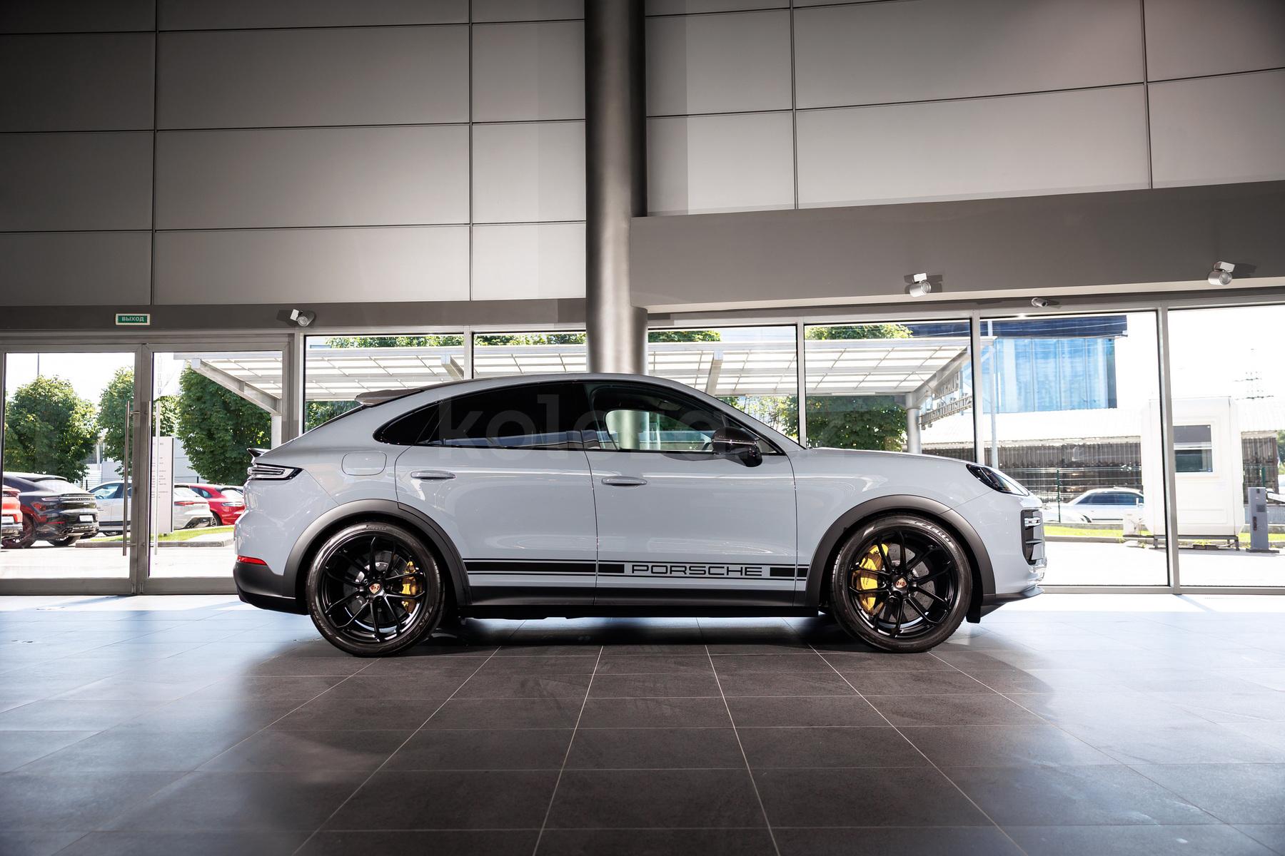 Porsche Cayenne Coupe SUV 2023 - н.в. года от 93 000 000 тенге