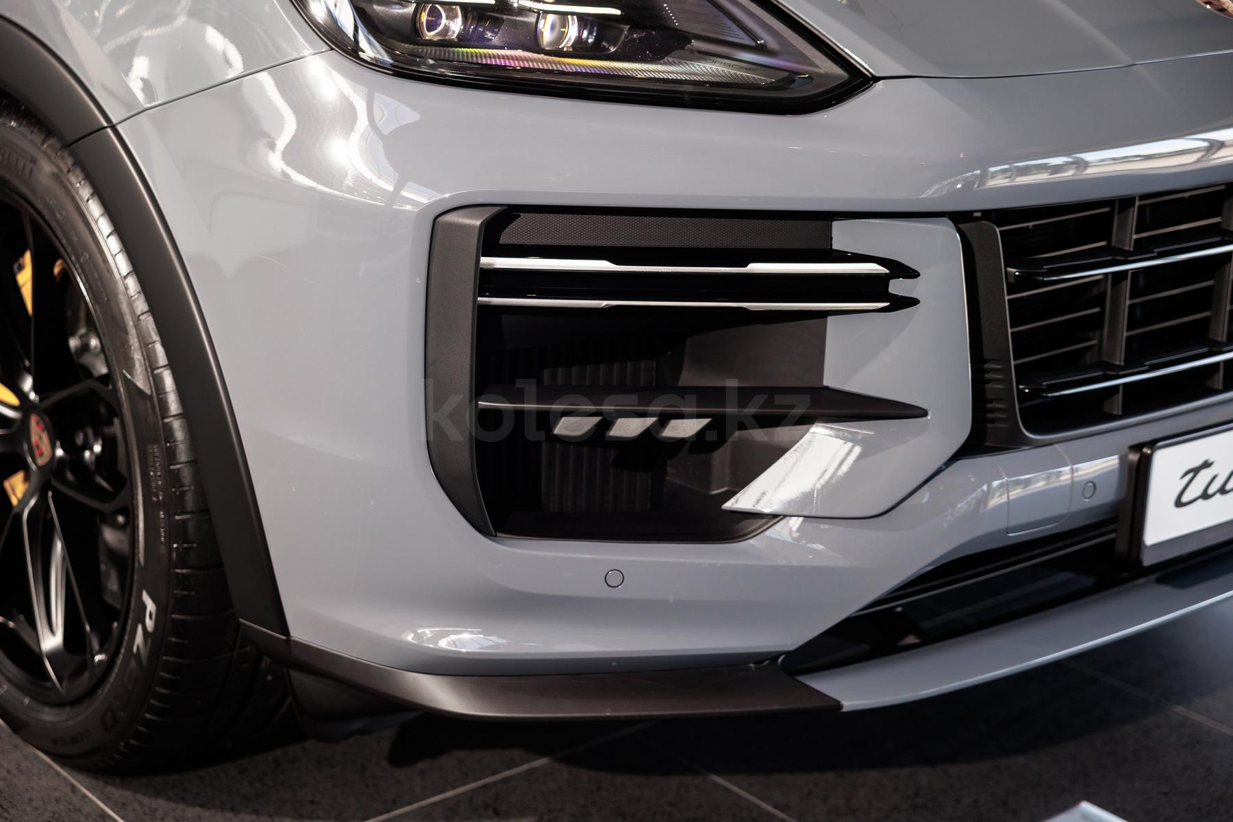 Porsche Cayenne Coupe SUV 2023 - н.в. года от 93 000 000 тенге