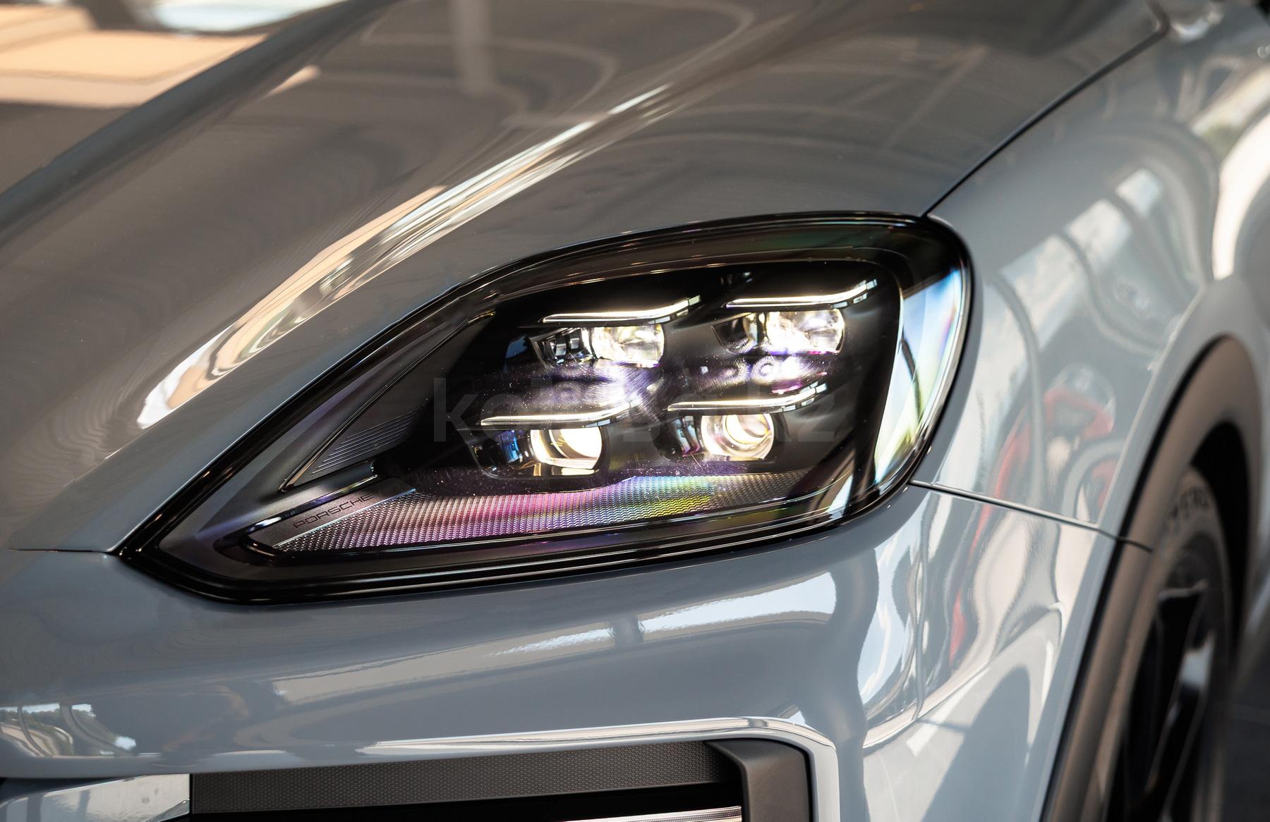 Porsche Cayenne Coupe SUV 2023 - н.в. года от 93 000 000 тенге