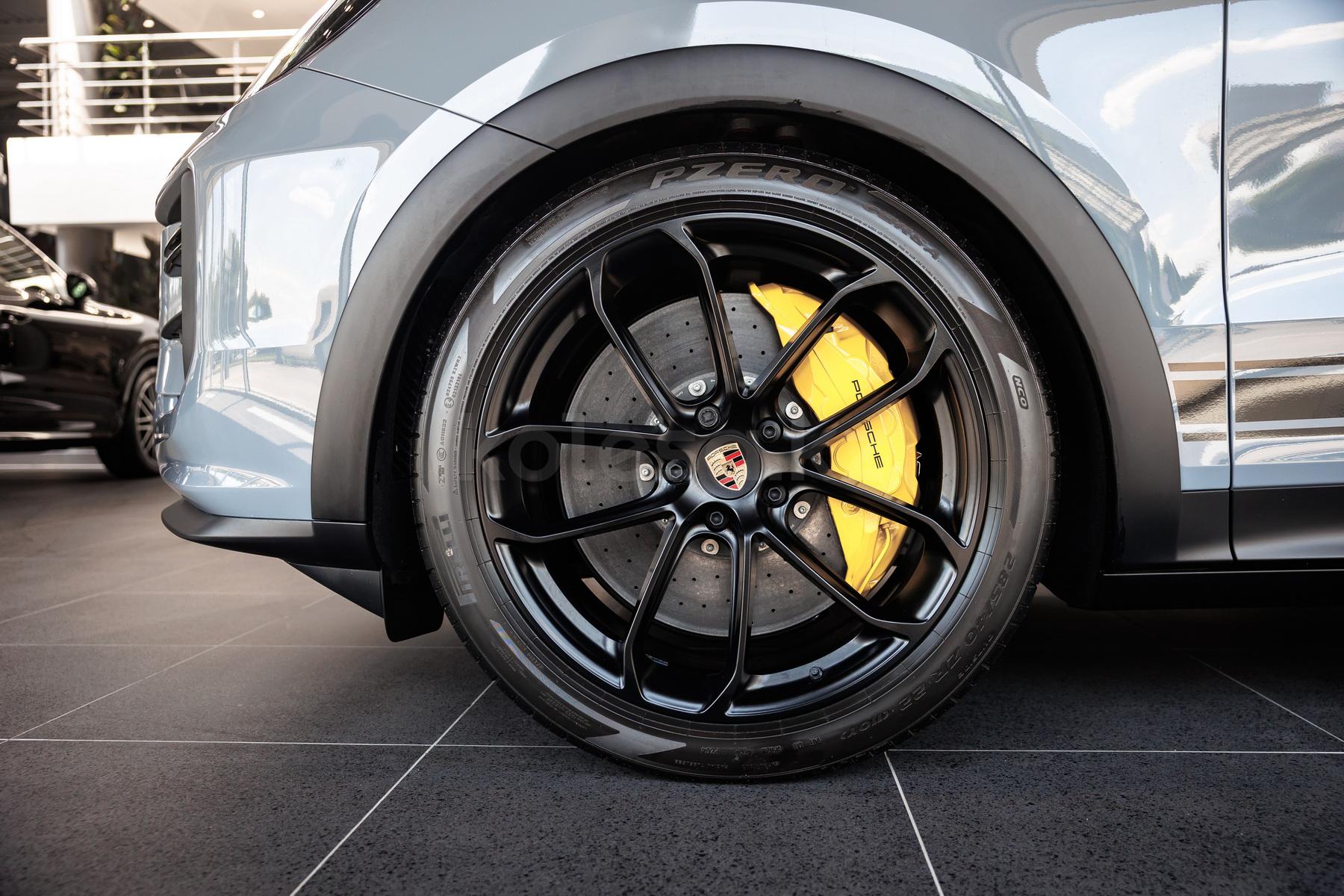Porsche Cayenne Coupe SUV 2023 - н.в. года от 93 000 000 тенге