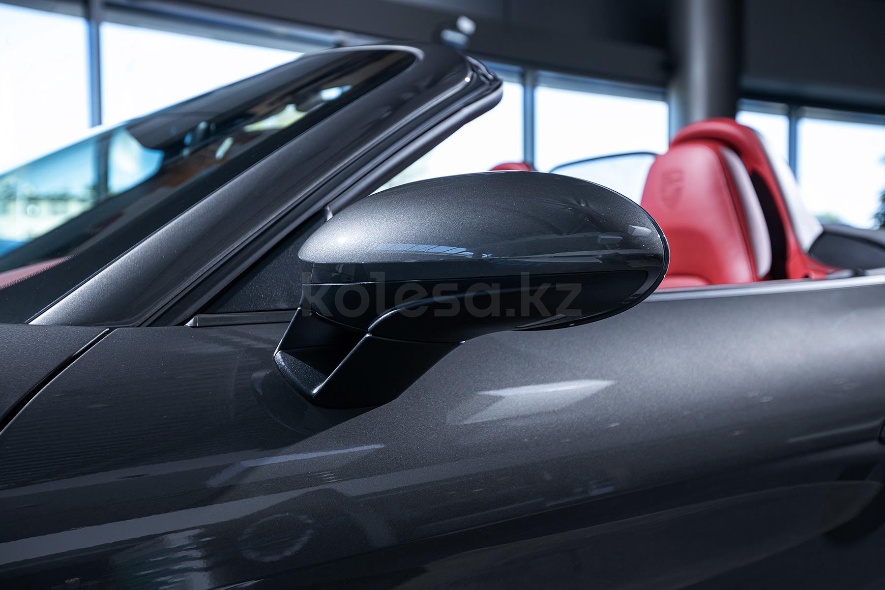 Porsche Boxster S 2016 - н.в. года
