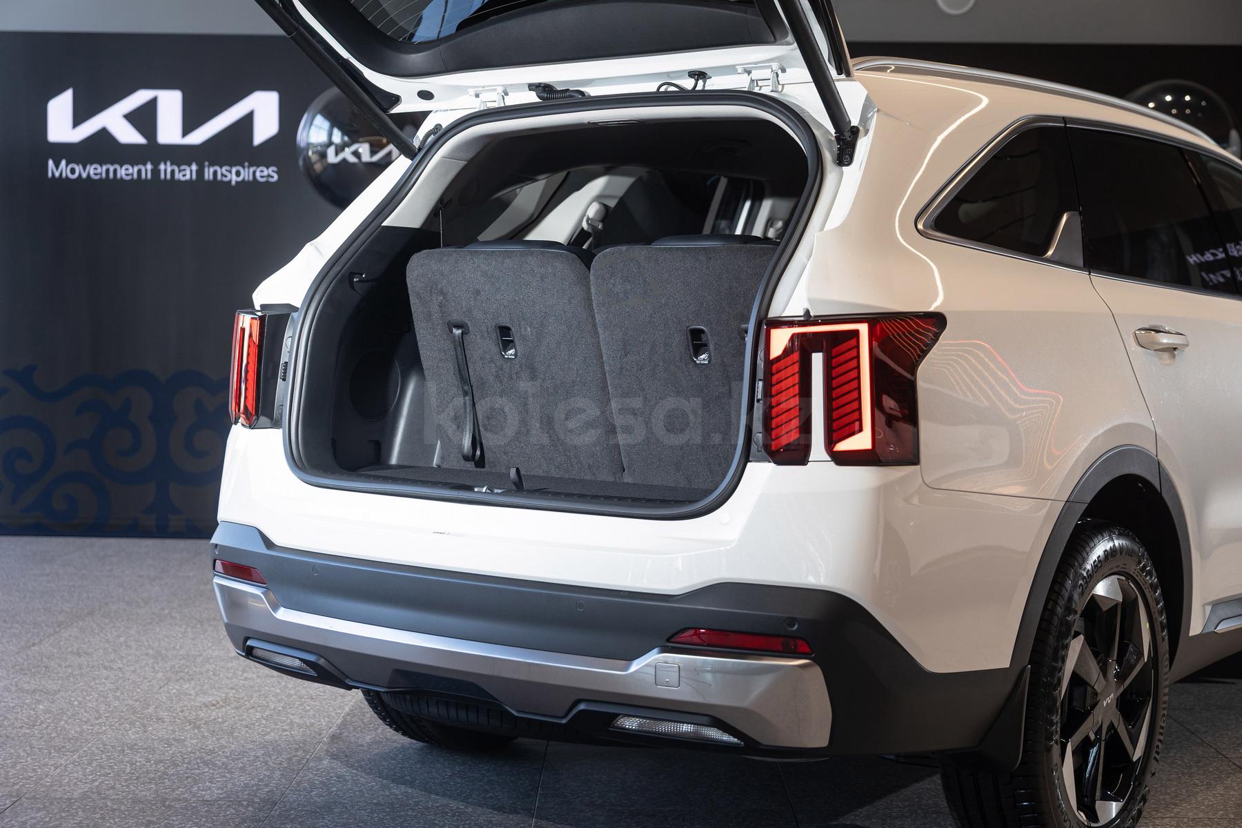 Kia Sorento SUV 2024 года от 21 190 000 тенге