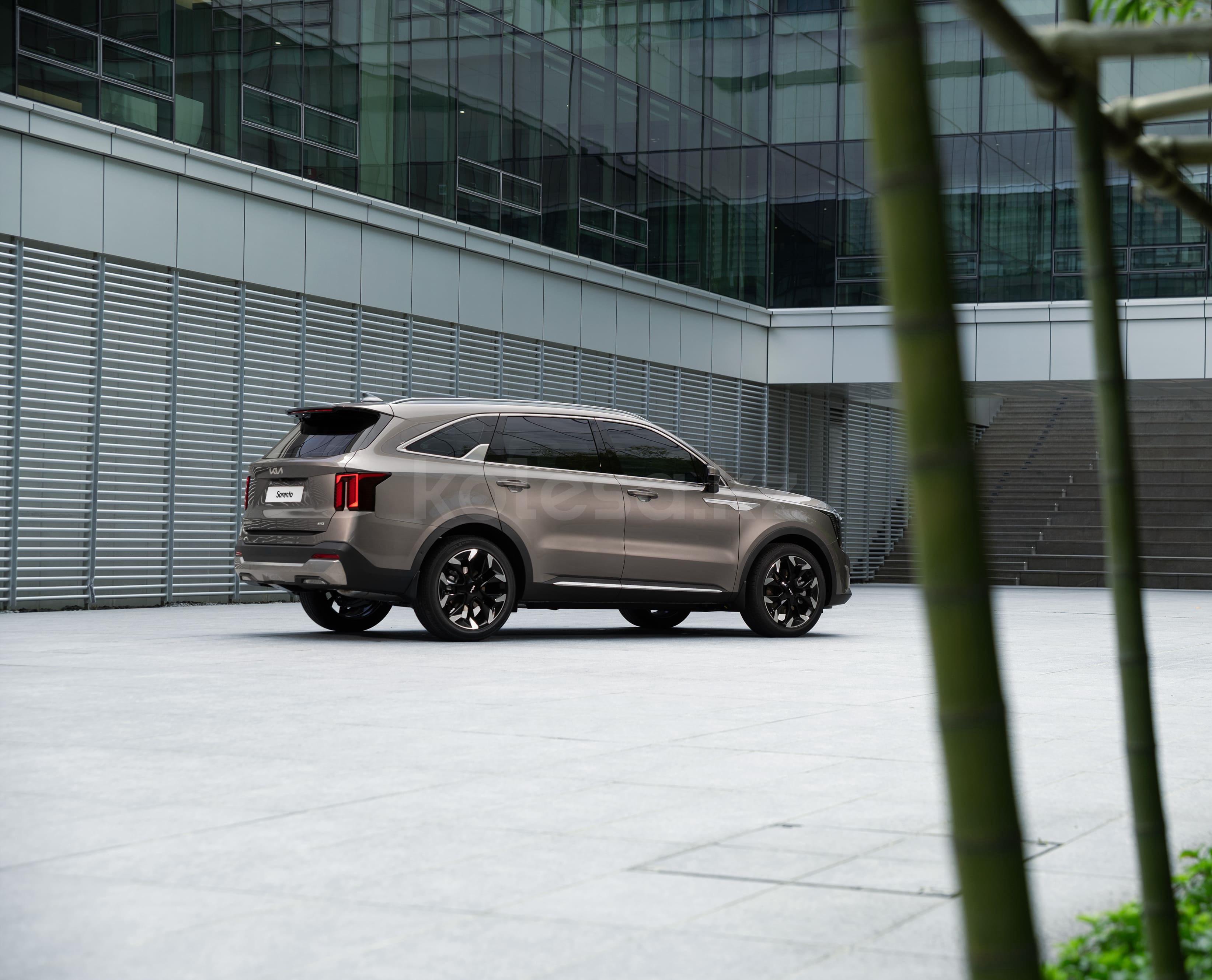 Kia Sorento SUV 2024 года от 18 690 000 тенге