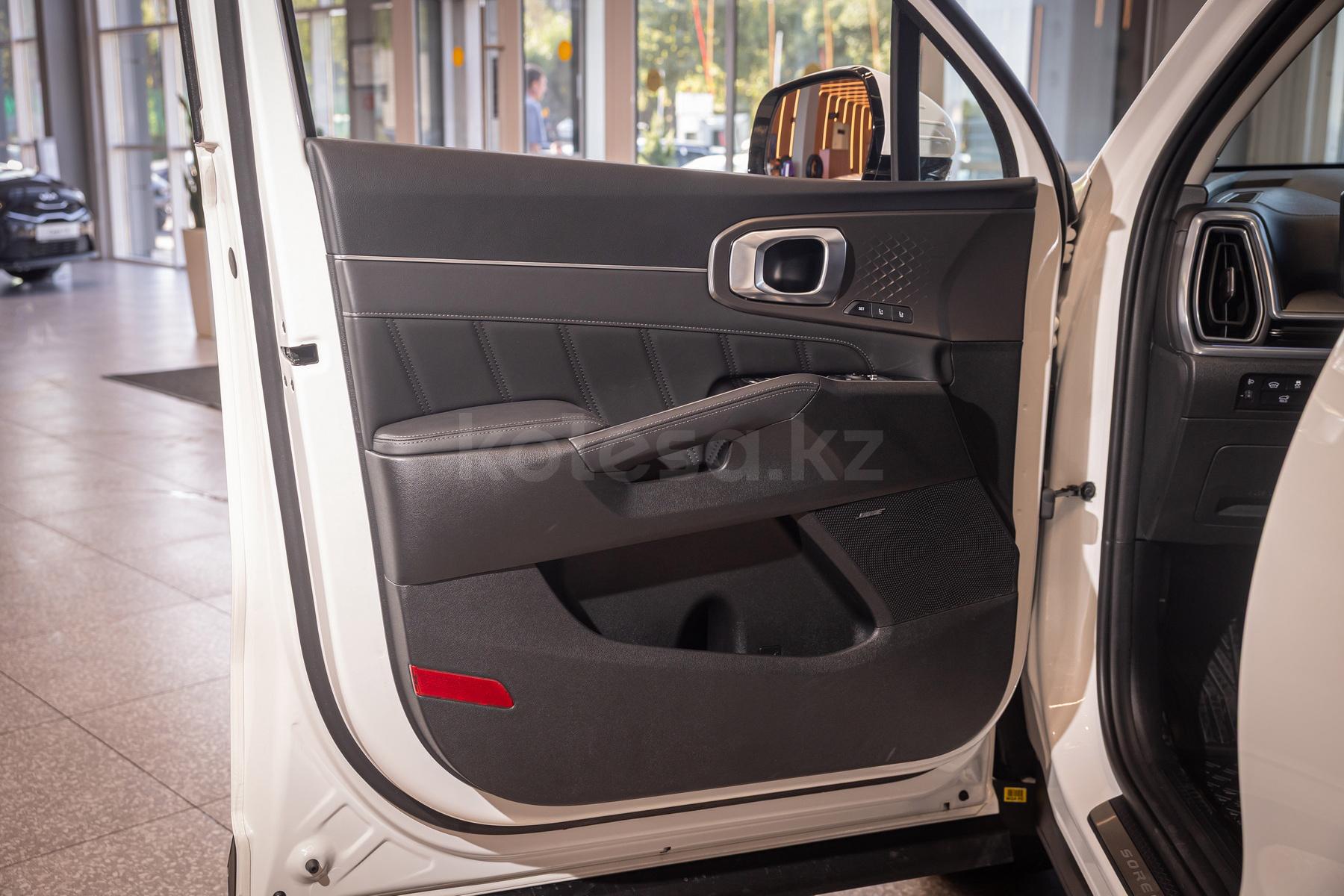 Kia Sorento SUV 2024 года от 21 190 000 тенге