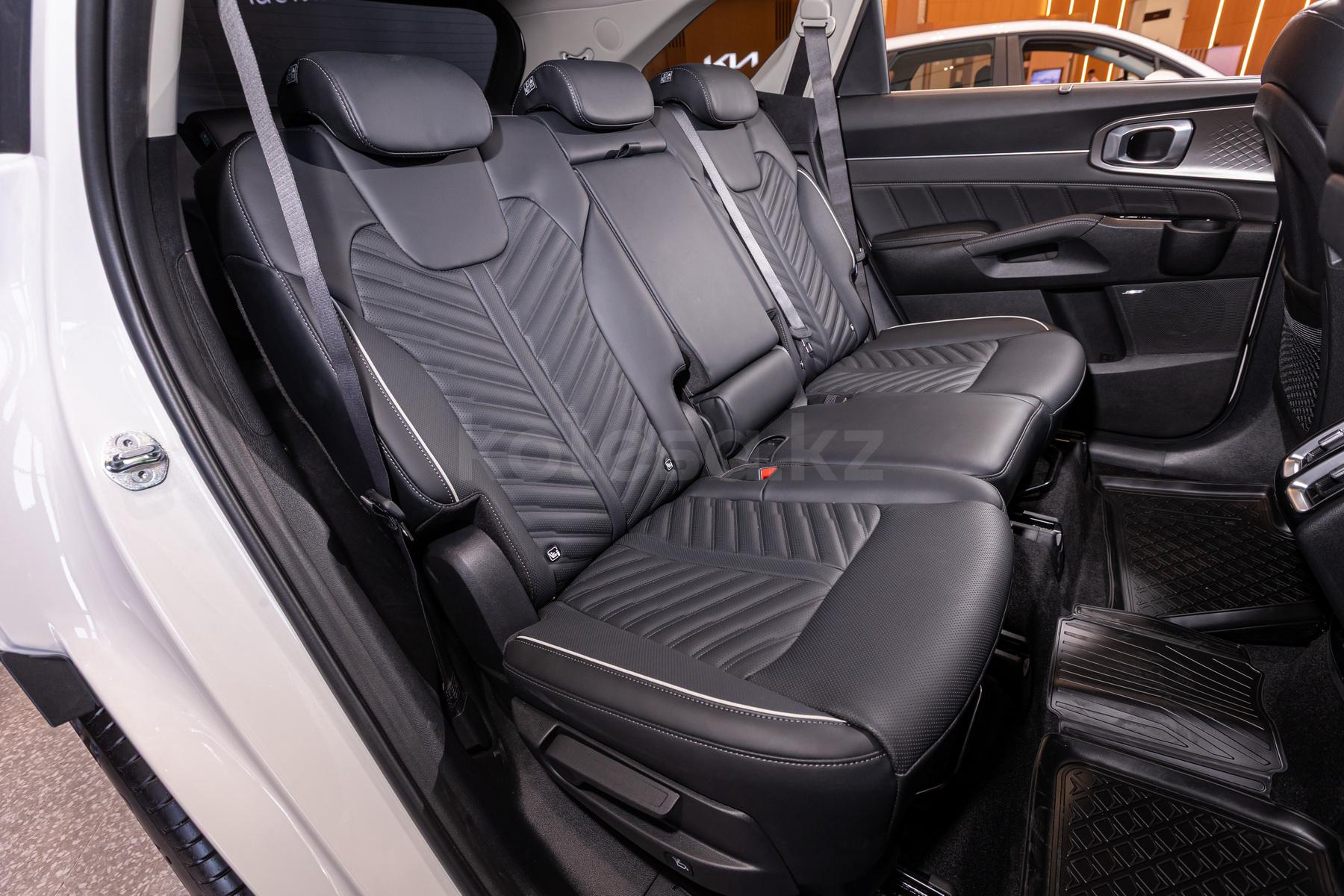 Kia Sorento SUV 2024 года от 21 190 000 тенге