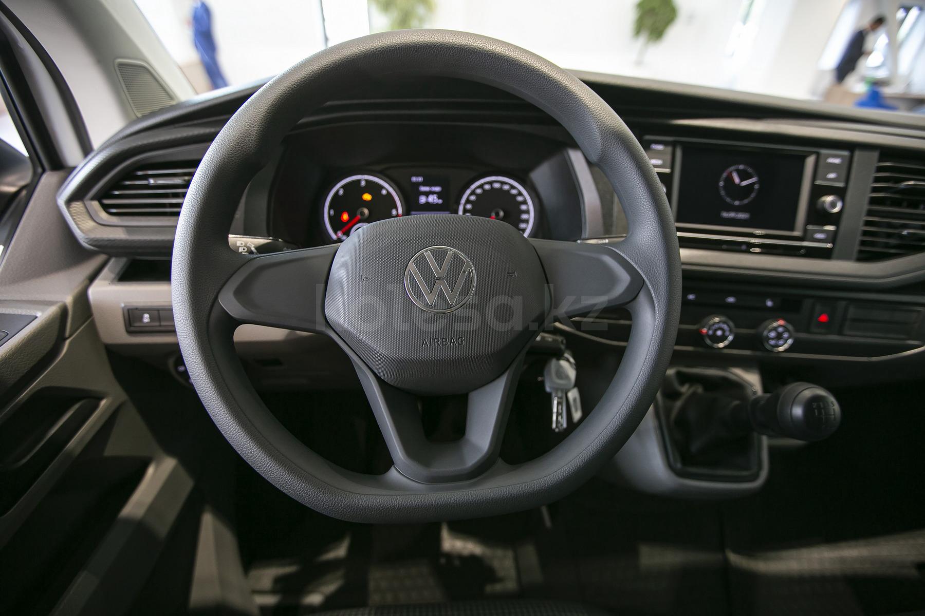 Volkswagen Transporter М 2019 - н.в. года