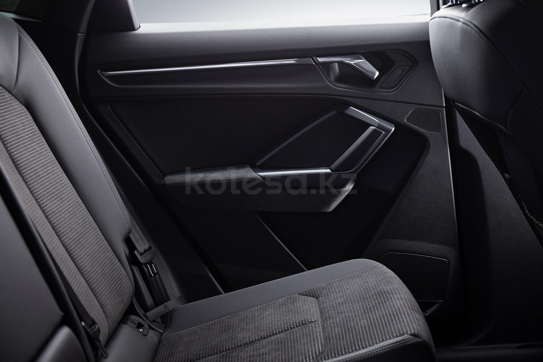 Audi Q3 Sportback SUV 2019 - н.в. года