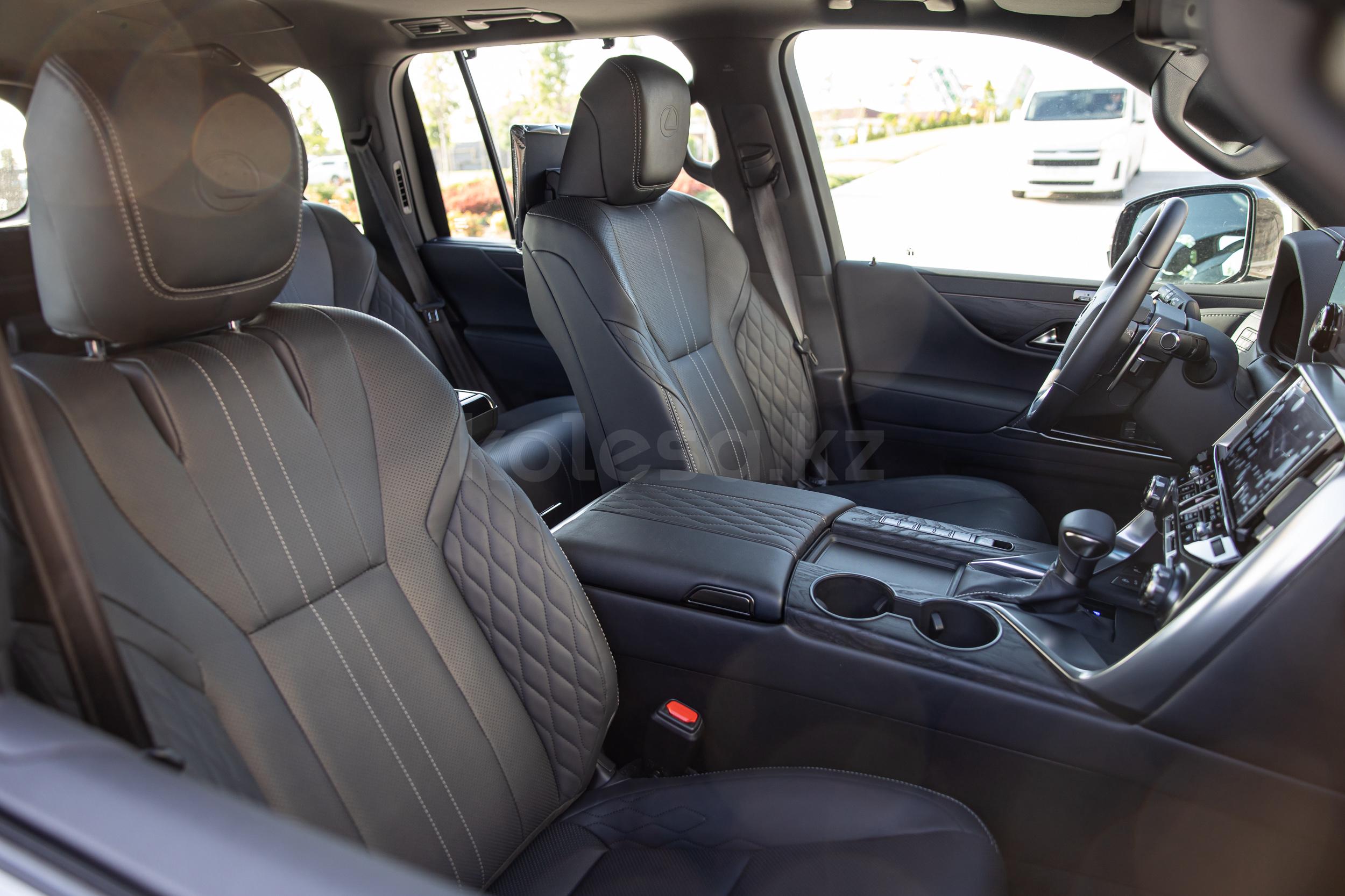 Lexus LX SUV 2021 года от 78 500 000 тенге