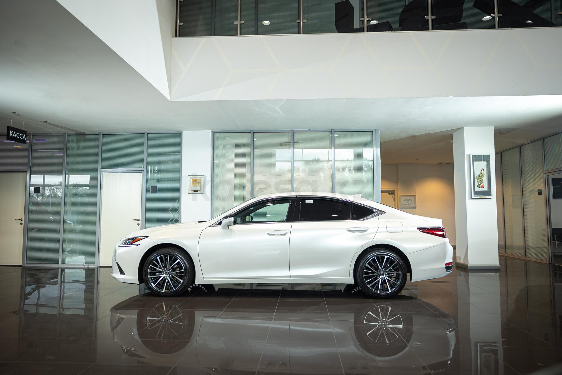 Lexus ES E 2021 - н.в. года от 31 190 000 тенге