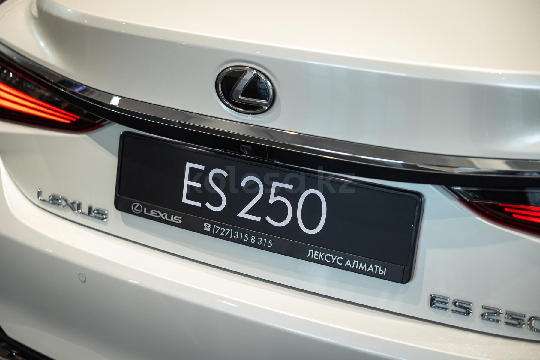 Lexus ES E 2021 - н.в. года от 31 190 000 тенге