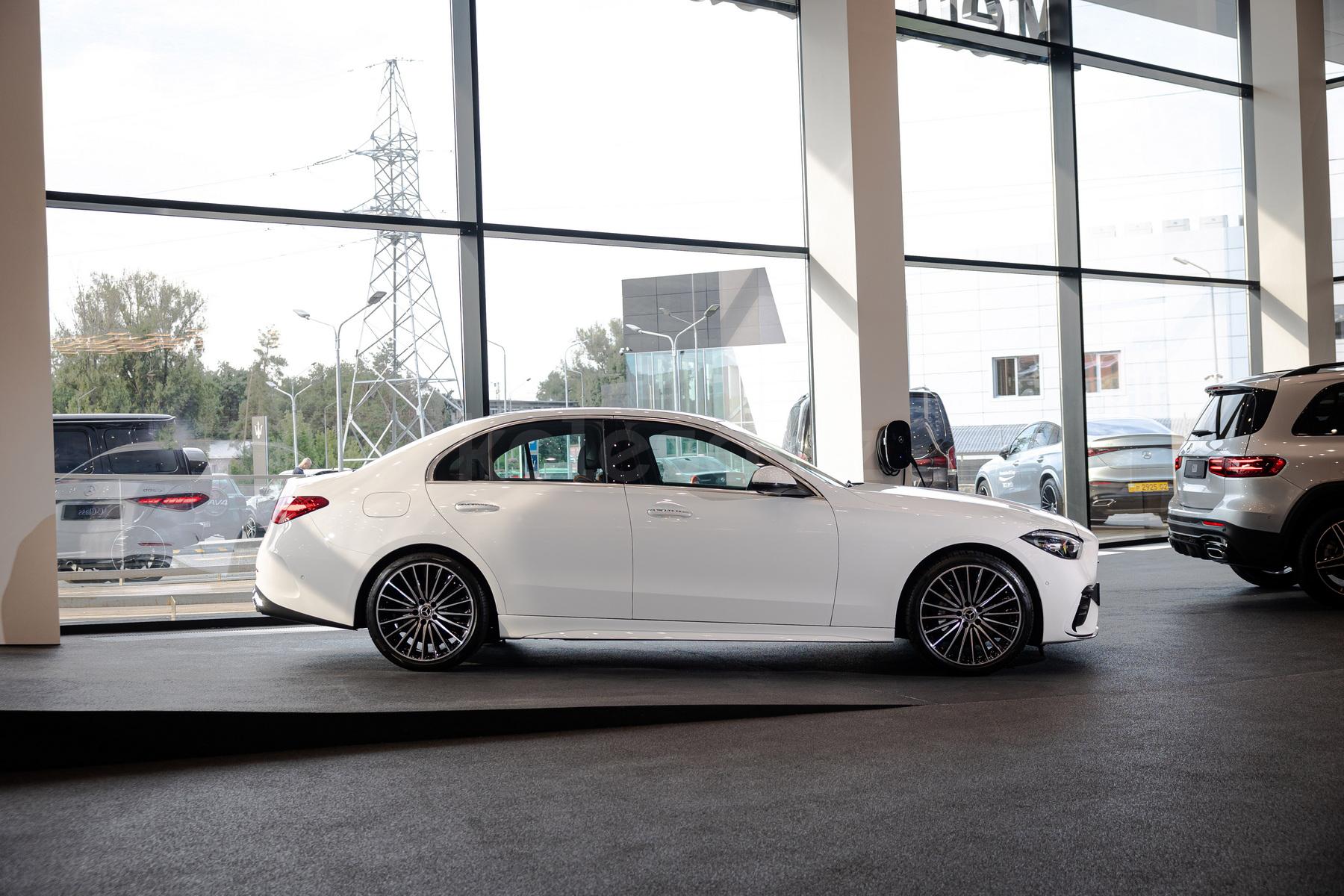 Mercedes-Benz C-Класс D 2021 - н.в. года от 30 000 000 тенге