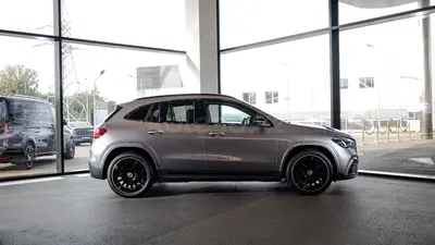 Mercedes-Benz GLA-Класс