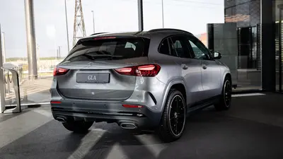 Mercedes-Benz GLA-Класс