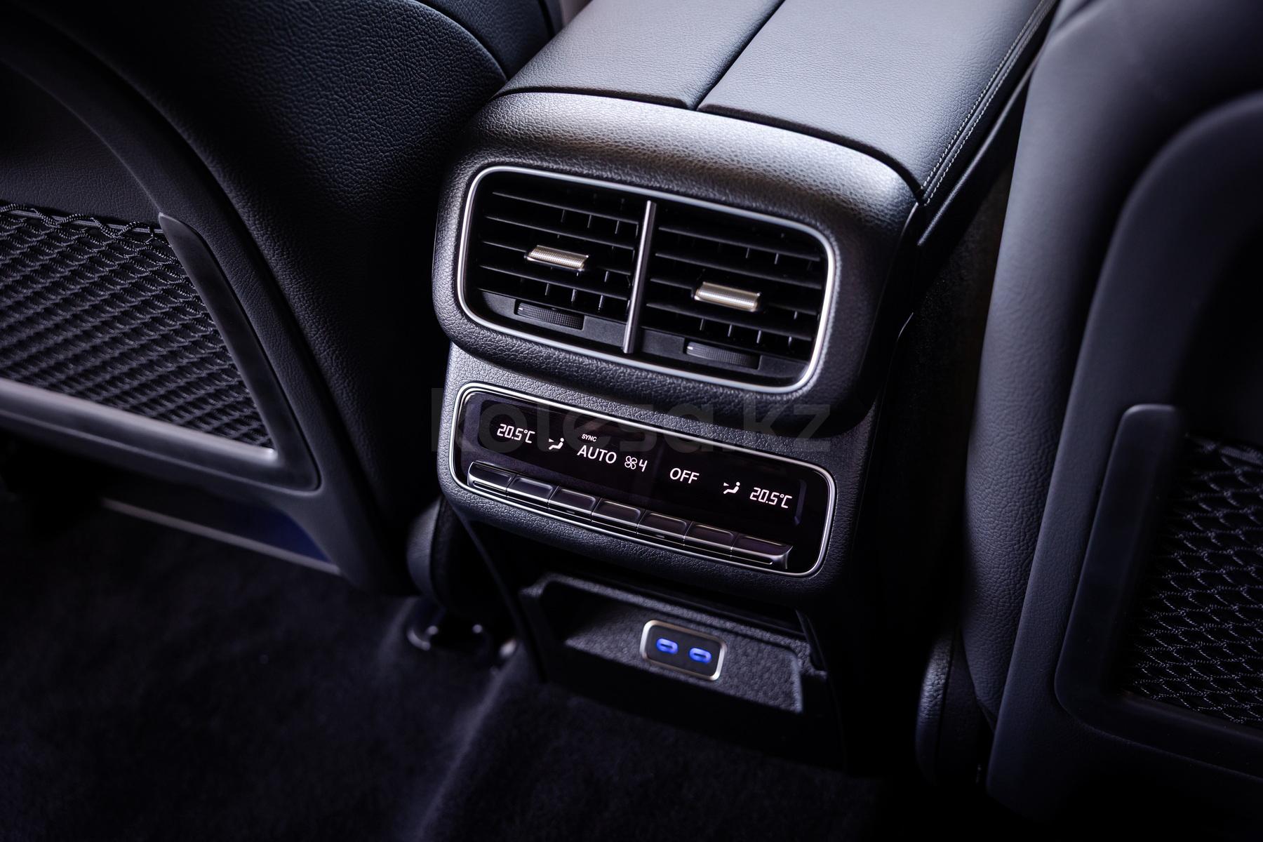 Mercedes-Benz GLE-Класс SUV 2023 - н.в. года