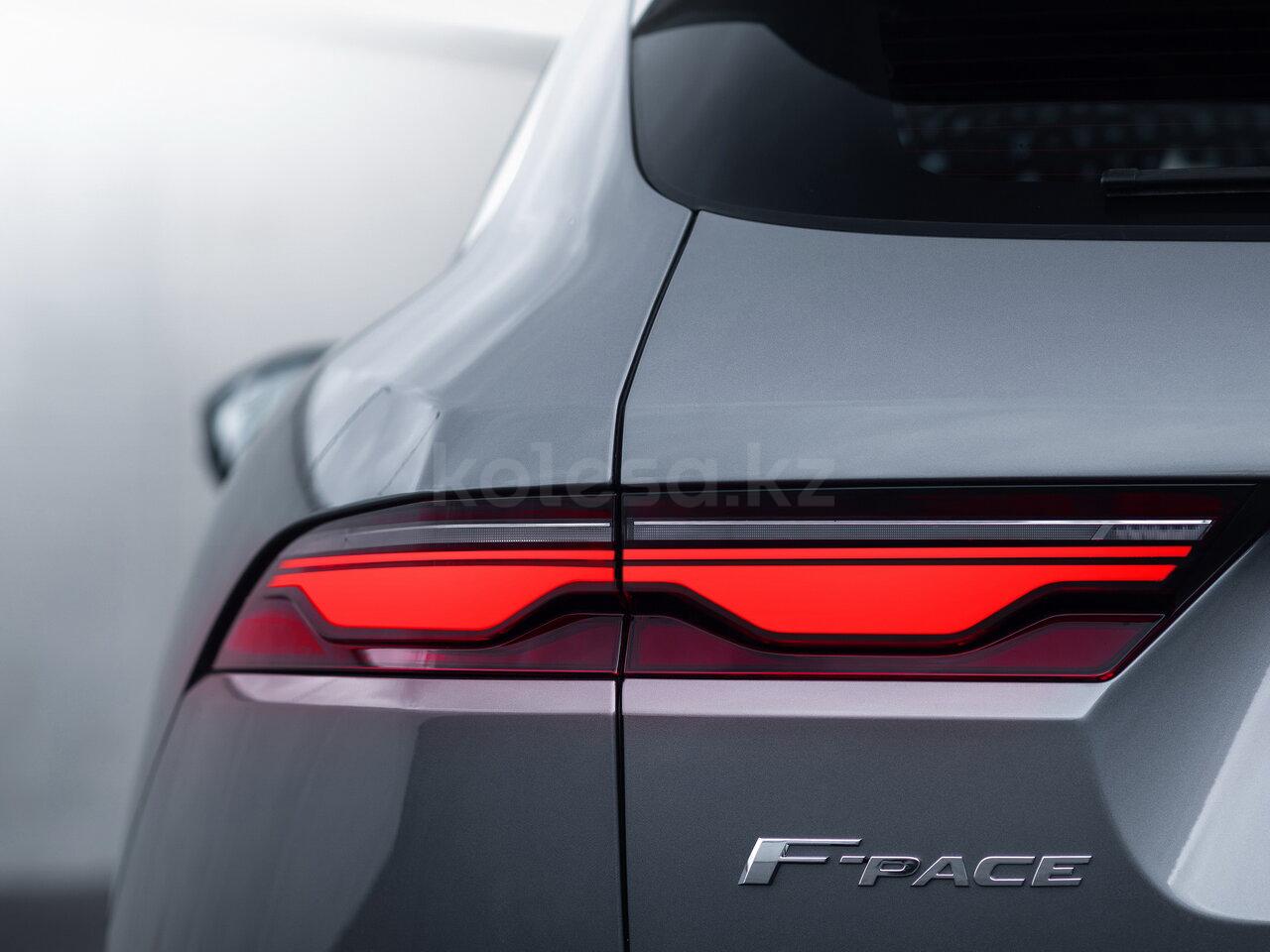 Jaguar F-Pace SUV 2020 - н.в. года
