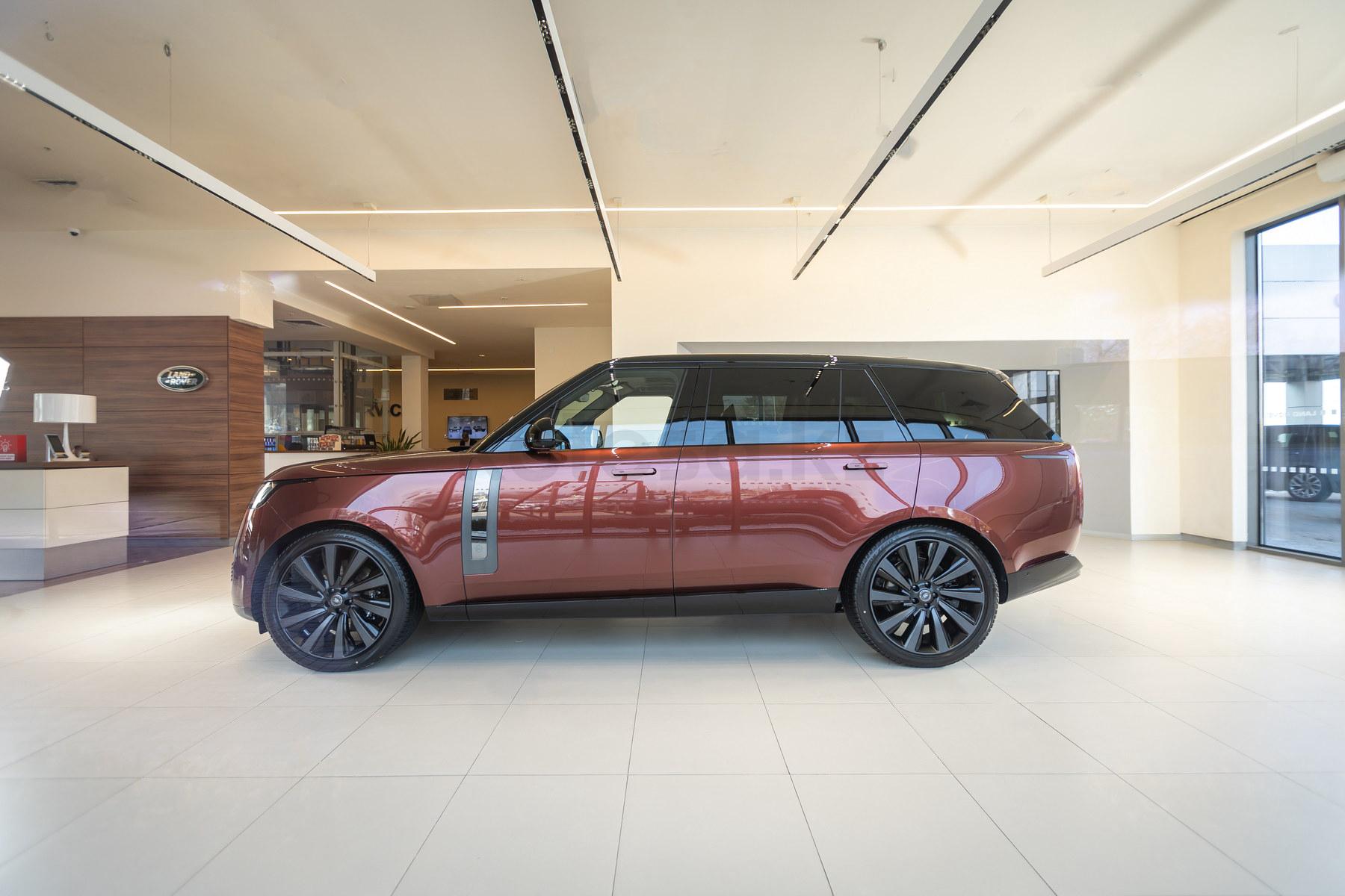 Land Rover Range Rover SUV 2021 года от 136 357 000 тенге