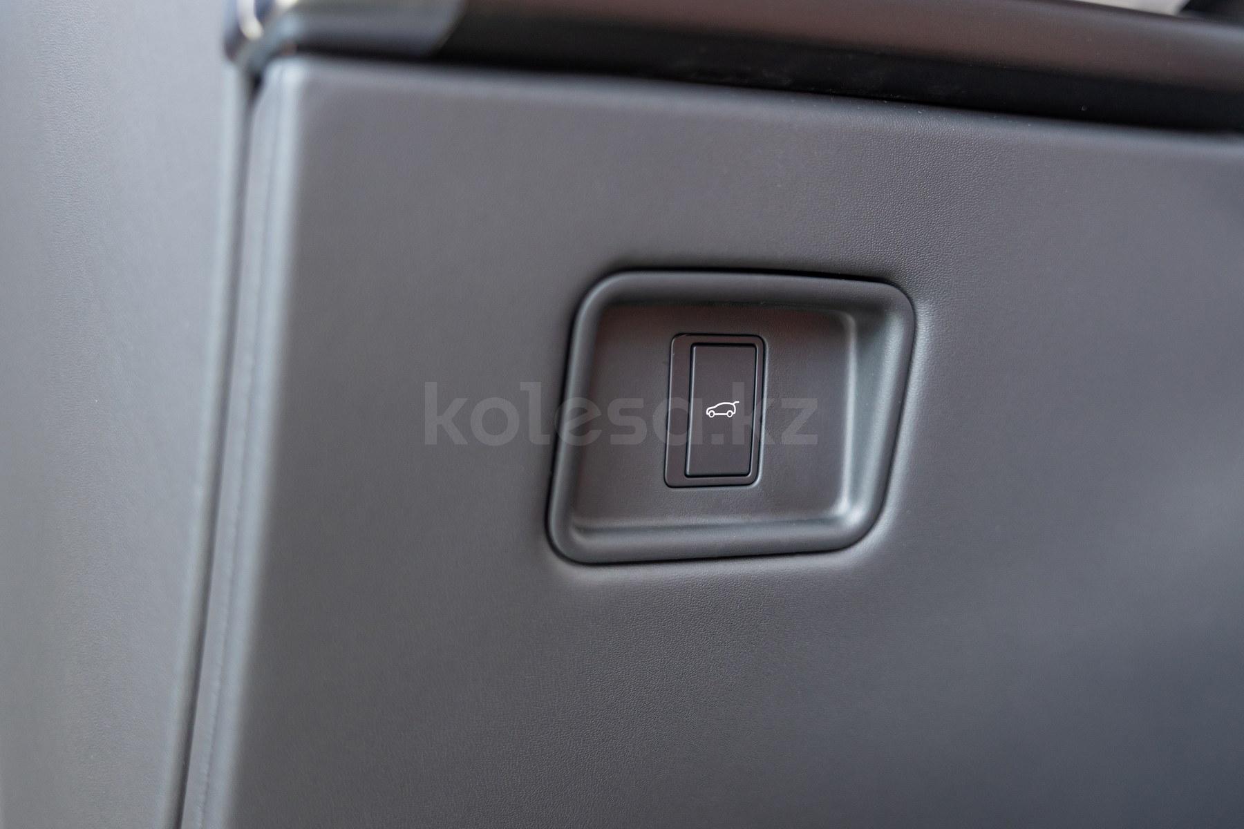 Land Rover Range Rover SUV 2021 года от 136 357 000 тенге