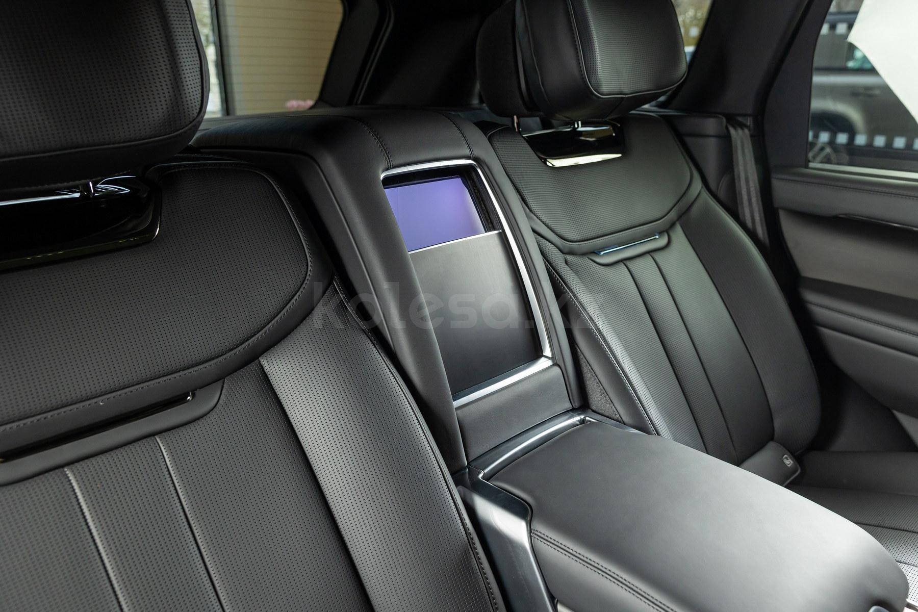 Land Rover Range Rover SUV 2021 года от 136 357 000 тенге