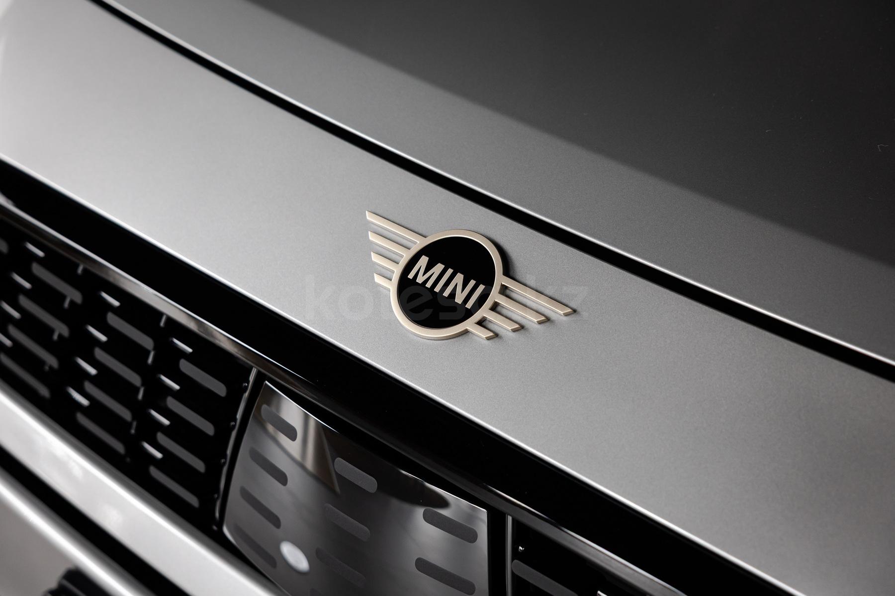 Mini Countryman SUV 2023 - н.в. года от 30 063 066 тенге