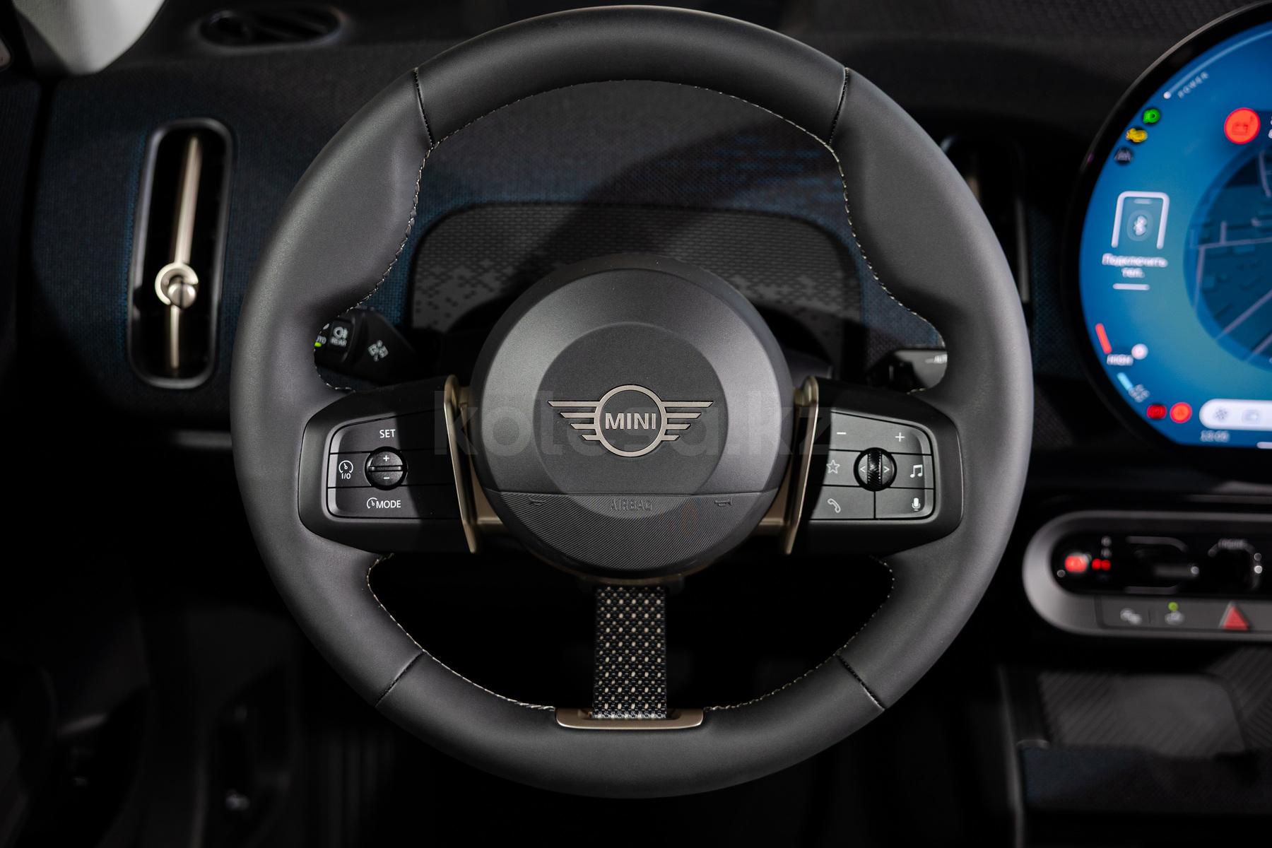 Mini Countryman SUV 2023 - н.в. года от 30 063 066 тенге