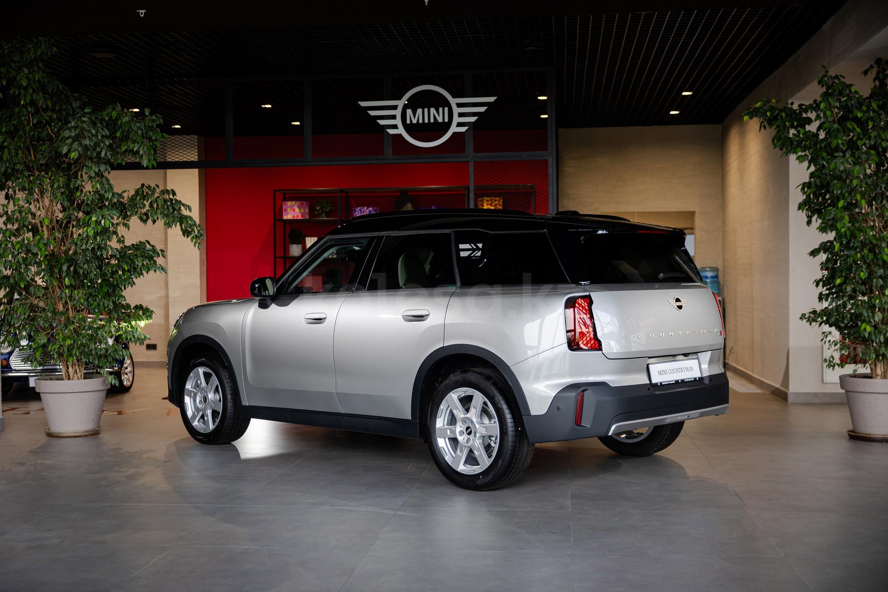 Mini Countryman SUV 2023 - н.в. года от 30 063 066 тенге