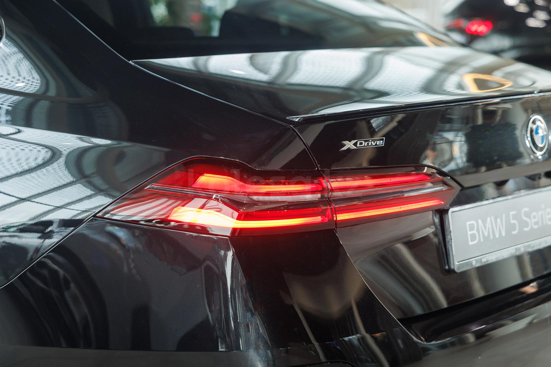 BMW 5 серия E 2023 - н.в. года от 29 800 000 тенге