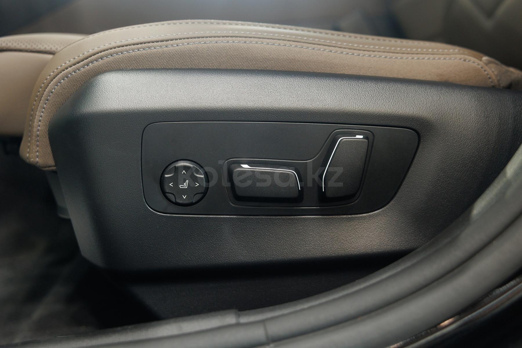 BMW 5 серия E 2023 - н.в. года от 29 800 000 тенге
