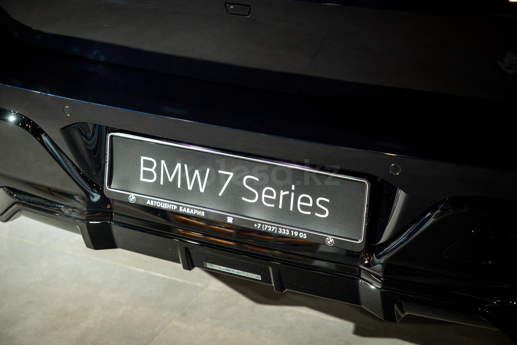 BMW 7 серия F 2022 - н.в. года от 107 259 104 тенге