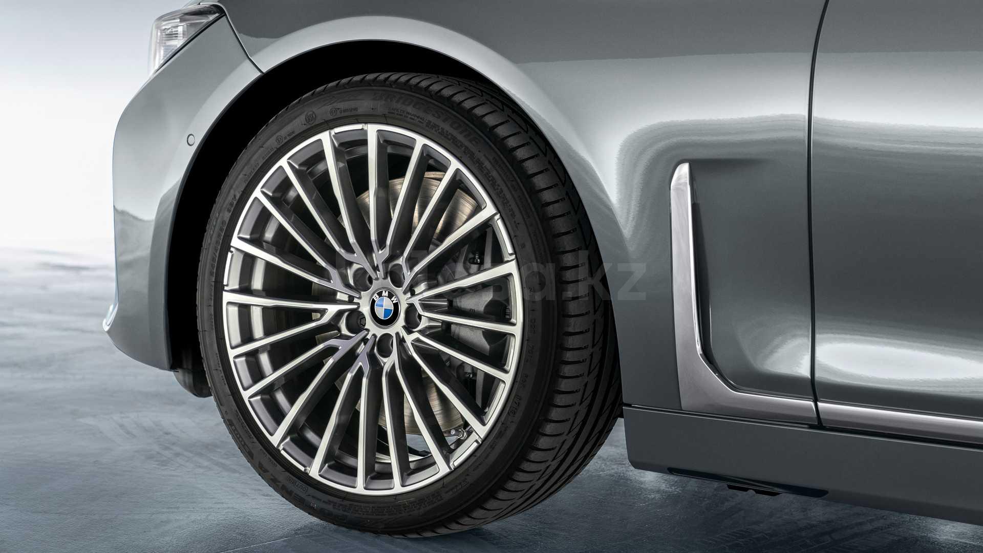 BMW 7 серия E 2019 - н.в. года