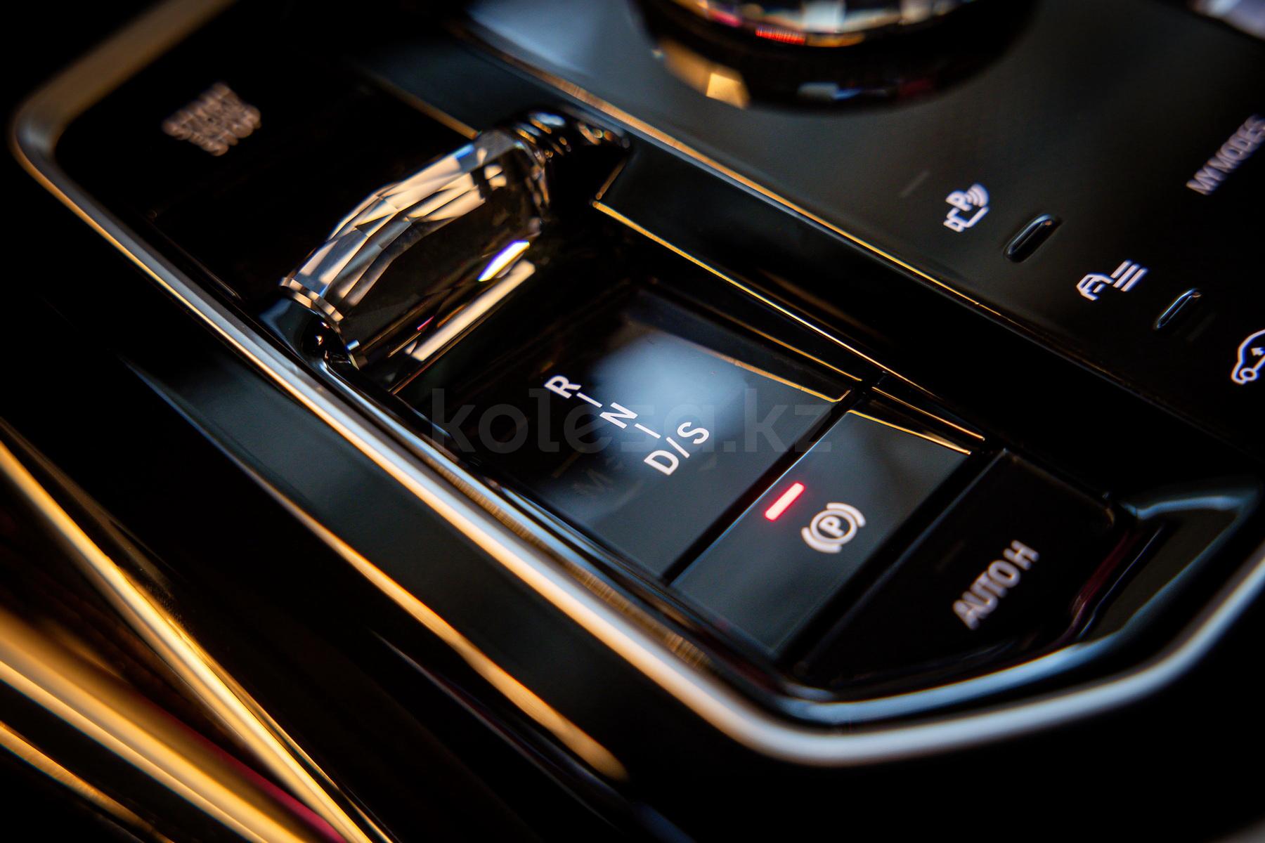 BMW 7 серия F 2022 - н.в. года от 107 259 104 тенге