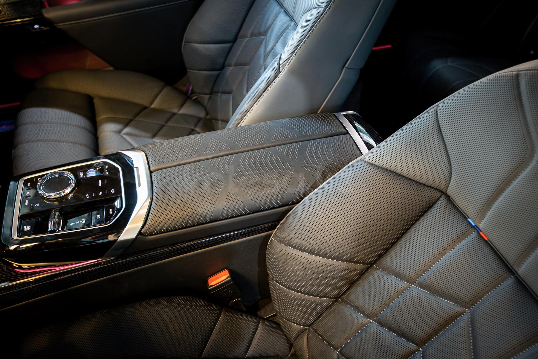 BMW 7 серия F 2022 - н.в. года от 107 259 104 тенге