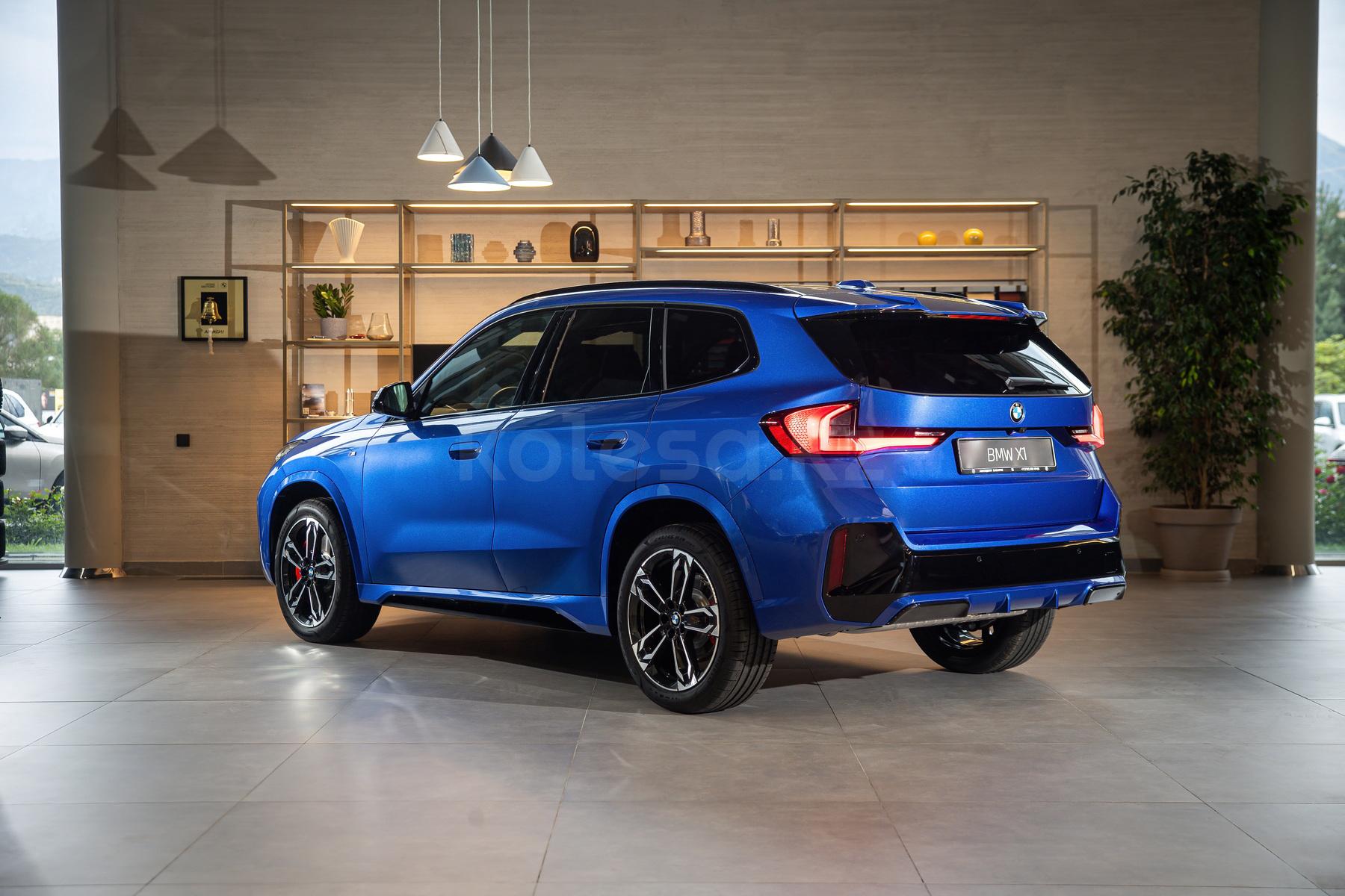 BMW X1 SUV 2022 - н.в. года от 22 800 000 тенге