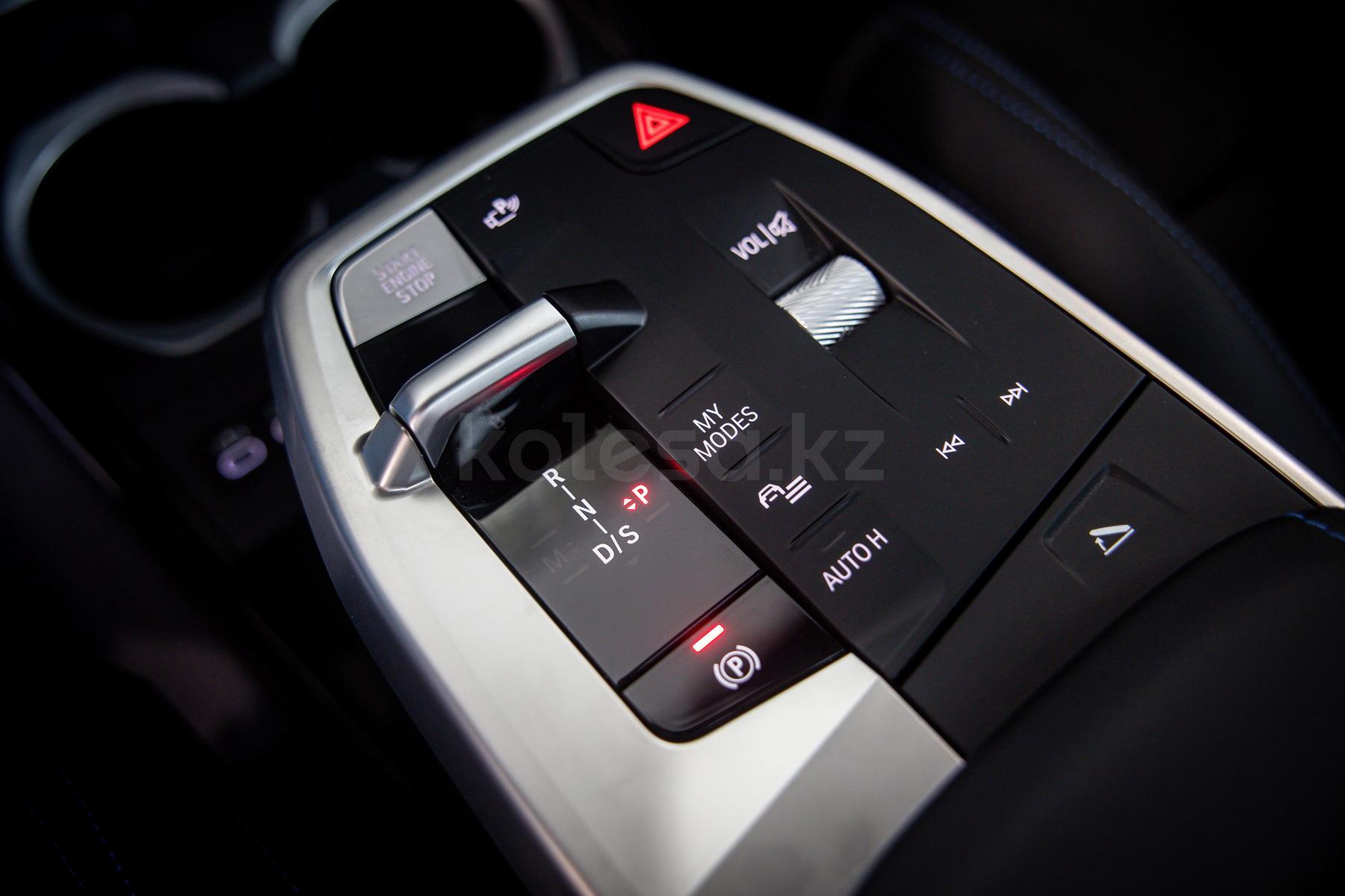 BMW X1 SUV 2022 - н.в. года от 22 800 000 тенге