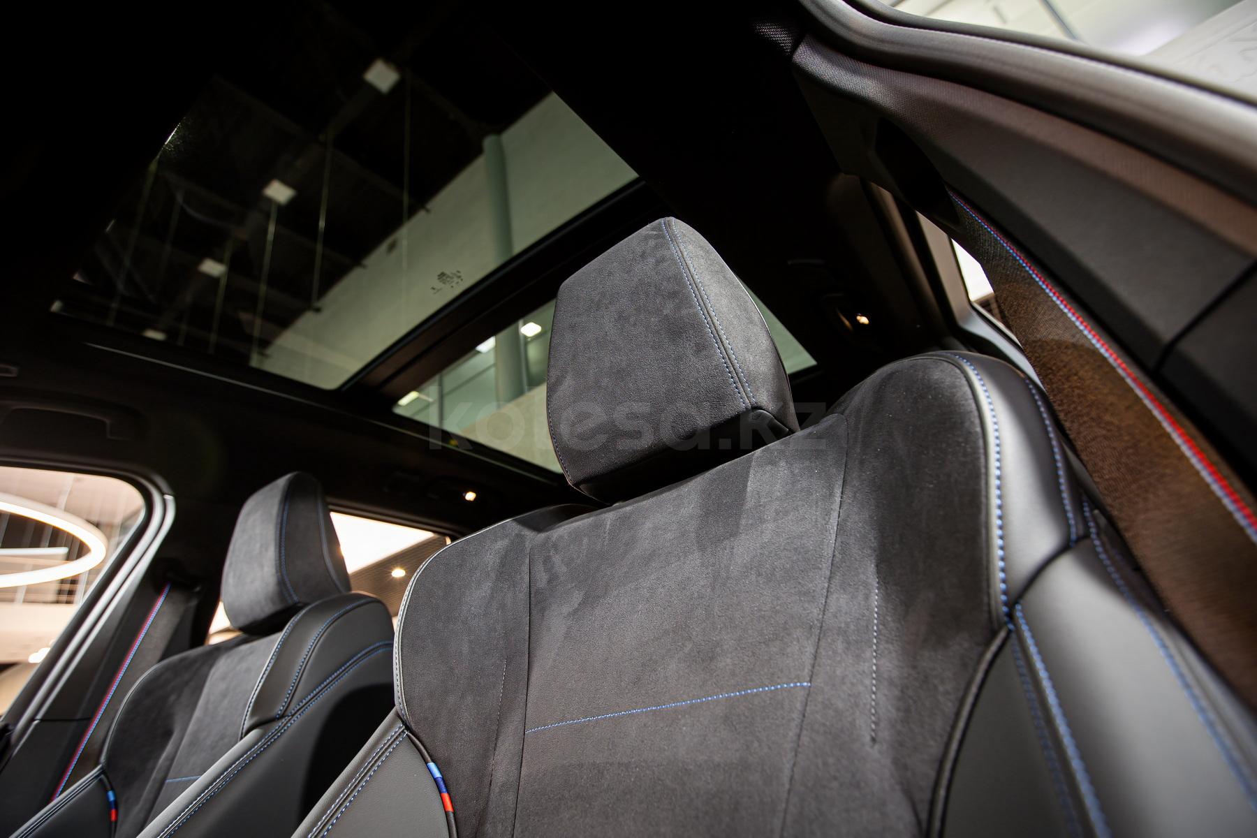 BMW X1 SUV 2022 - н.в. года от 22 800 000 тенге