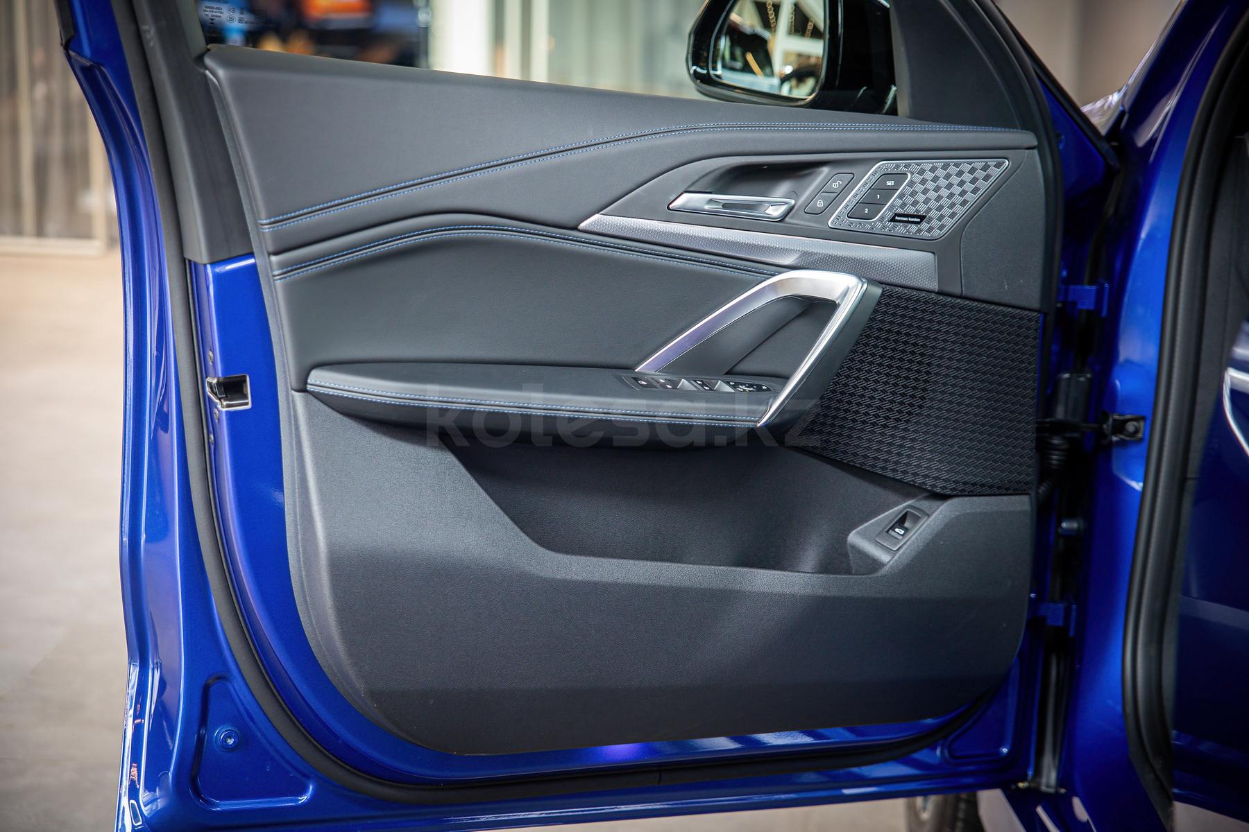 BMW X1 SUV 2022 - н.в. года от 22 800 000 тенге