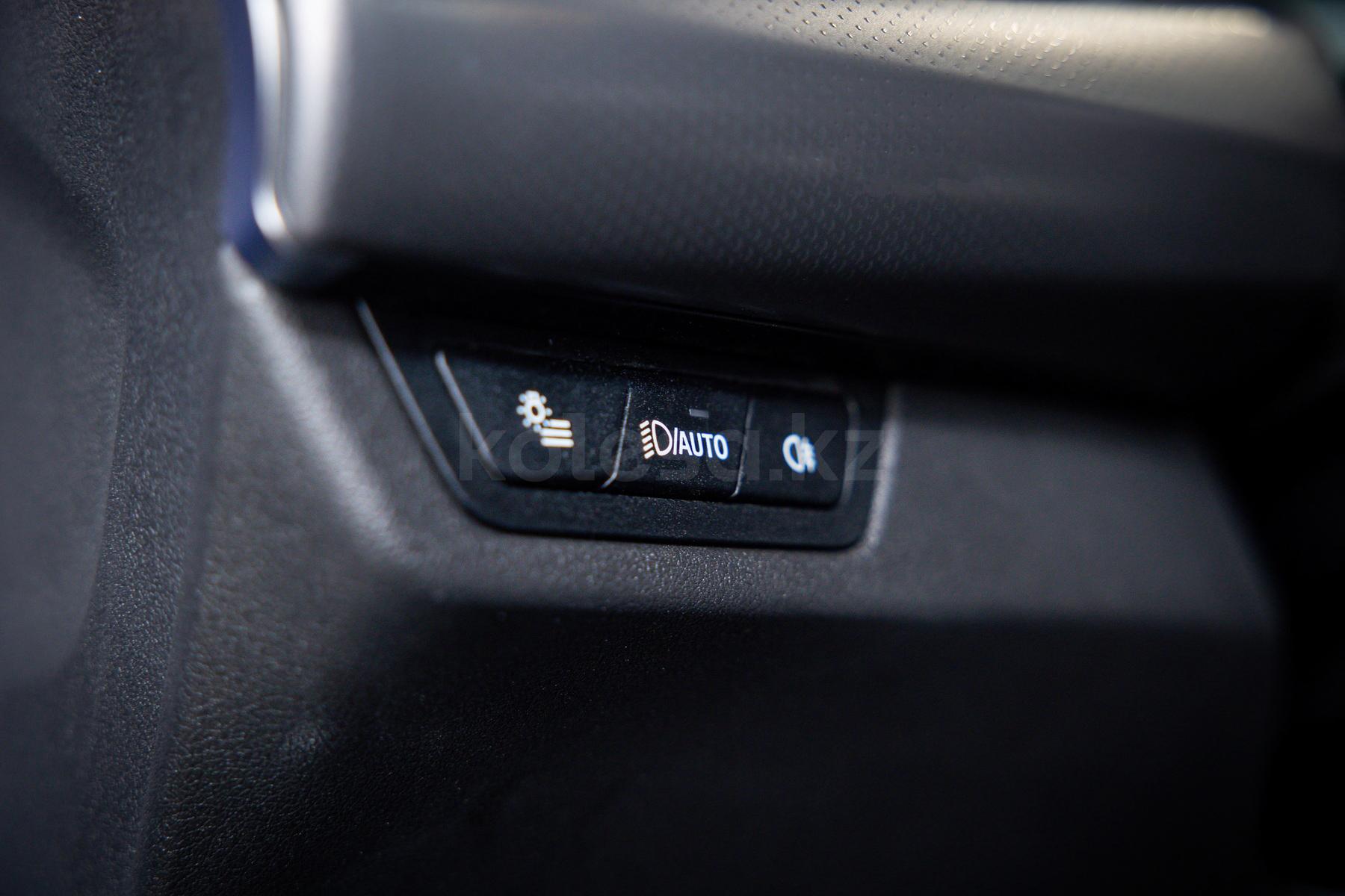 BMW X1 SUV 2022 - н.в. года от 22 800 000 тенге