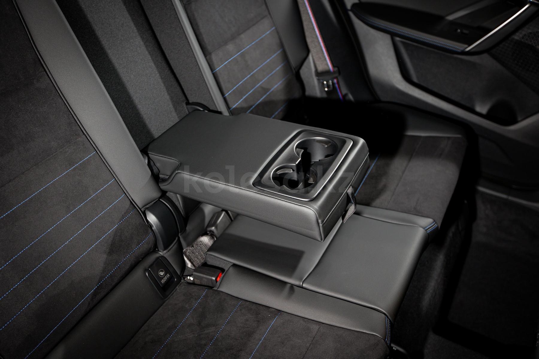 BMW X1 SUV 2022 - н.в. года от 22 800 000 тенге