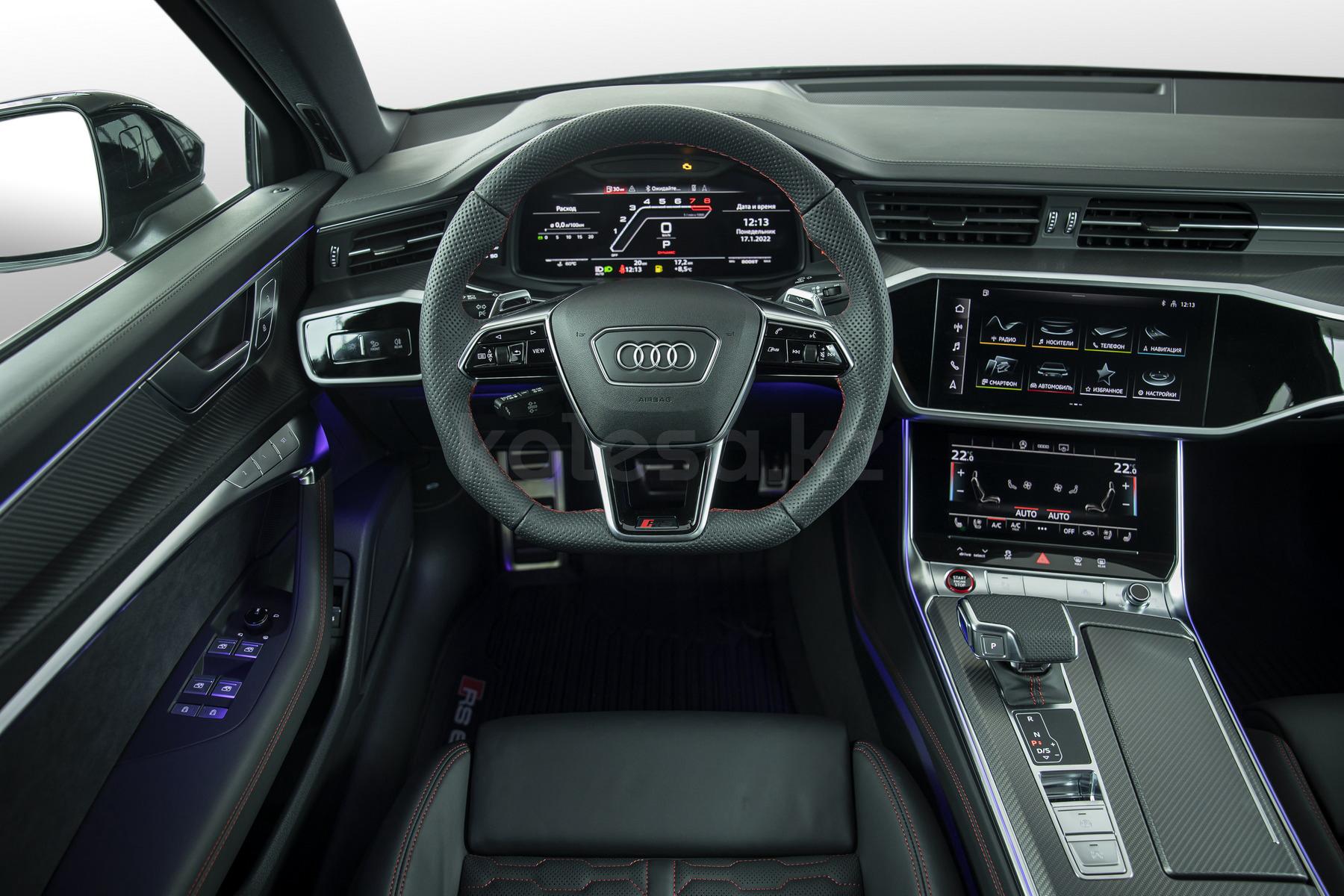 Audi RS 6 E 2021 - н.в. года от 66 000 000 тенге